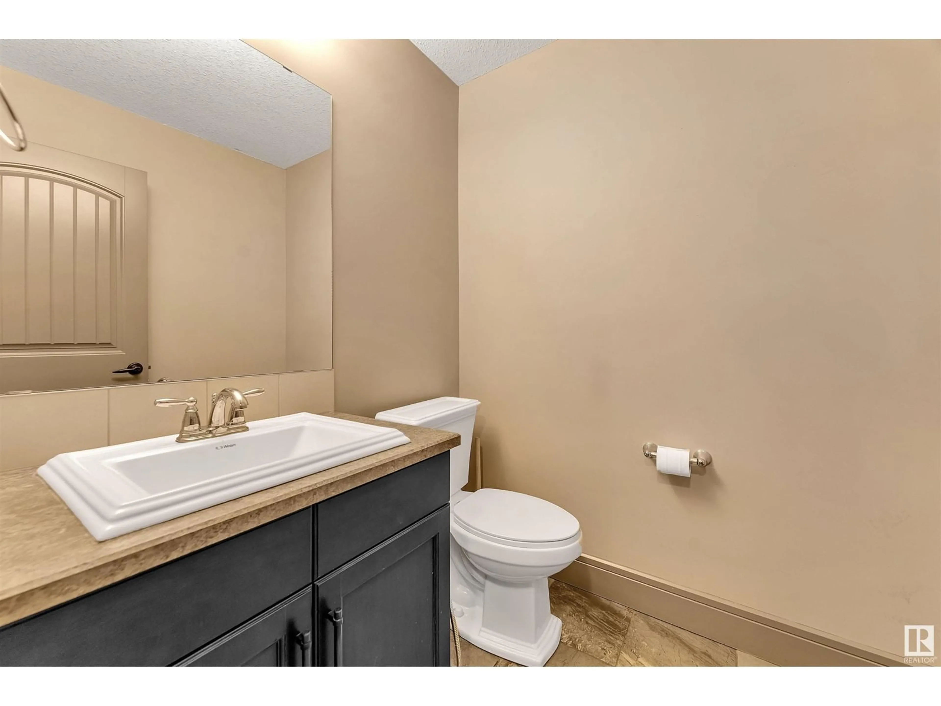 Standard bathroom, ceramic/tile floor for 3394 WEIDLE WY SW, Edmonton Alberta T6X1T3