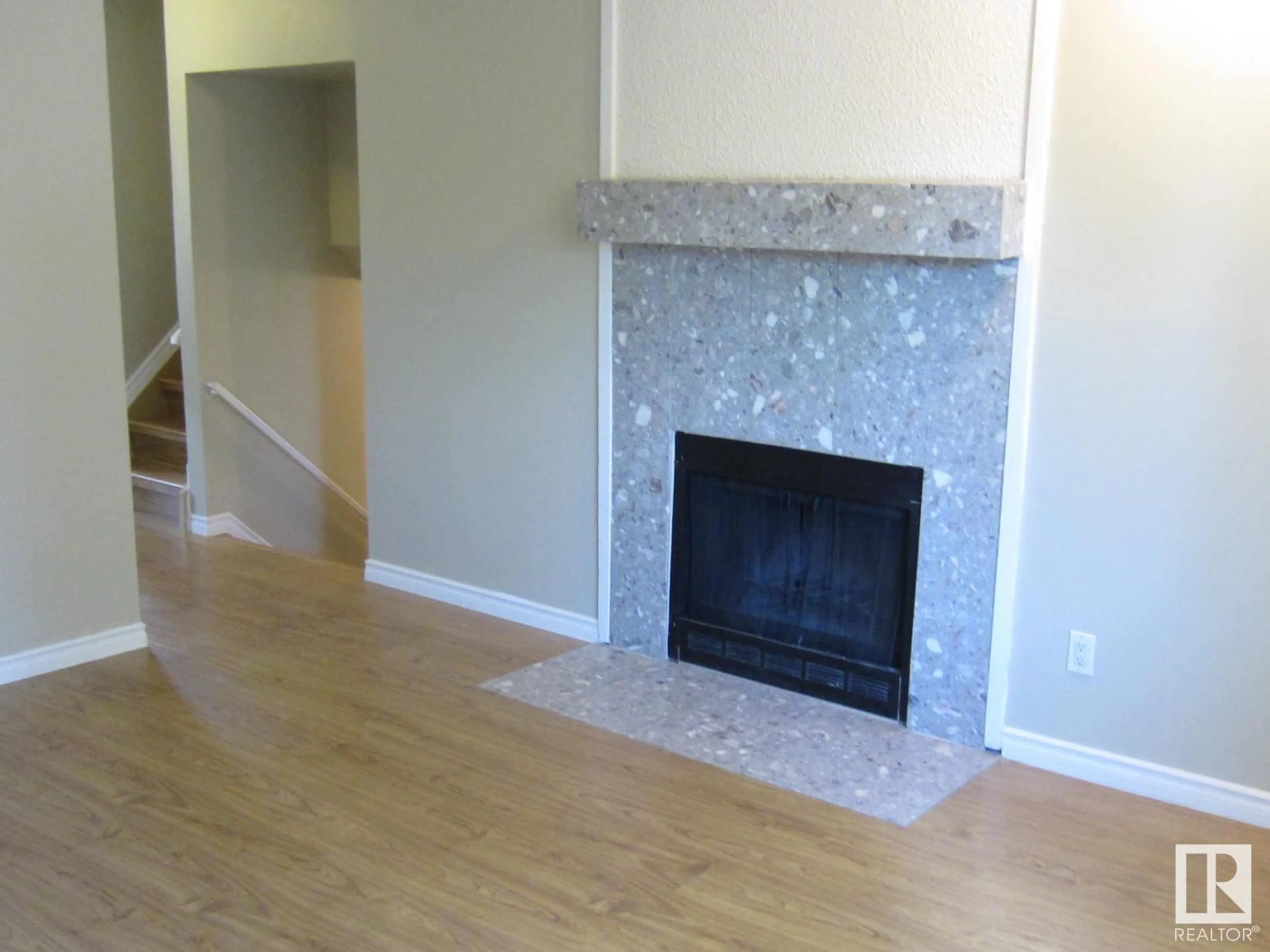 A pic of a room for 788 SADDLEBACK RD NW, Edmonton Alberta T6J5E6