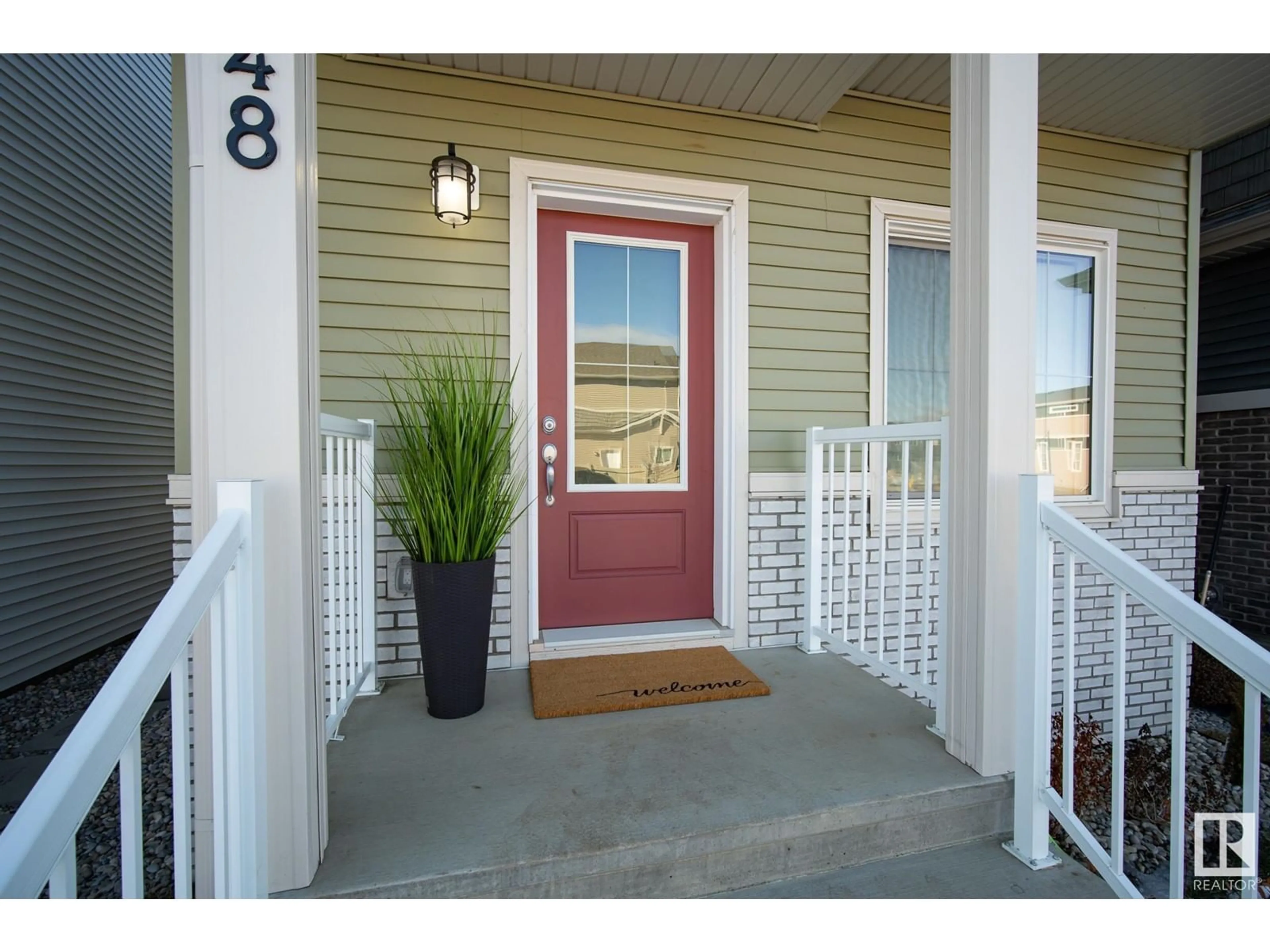 Indoor entryway for 448 EDGEMONT DR NW NW, Edmonton Alberta T6M1S1