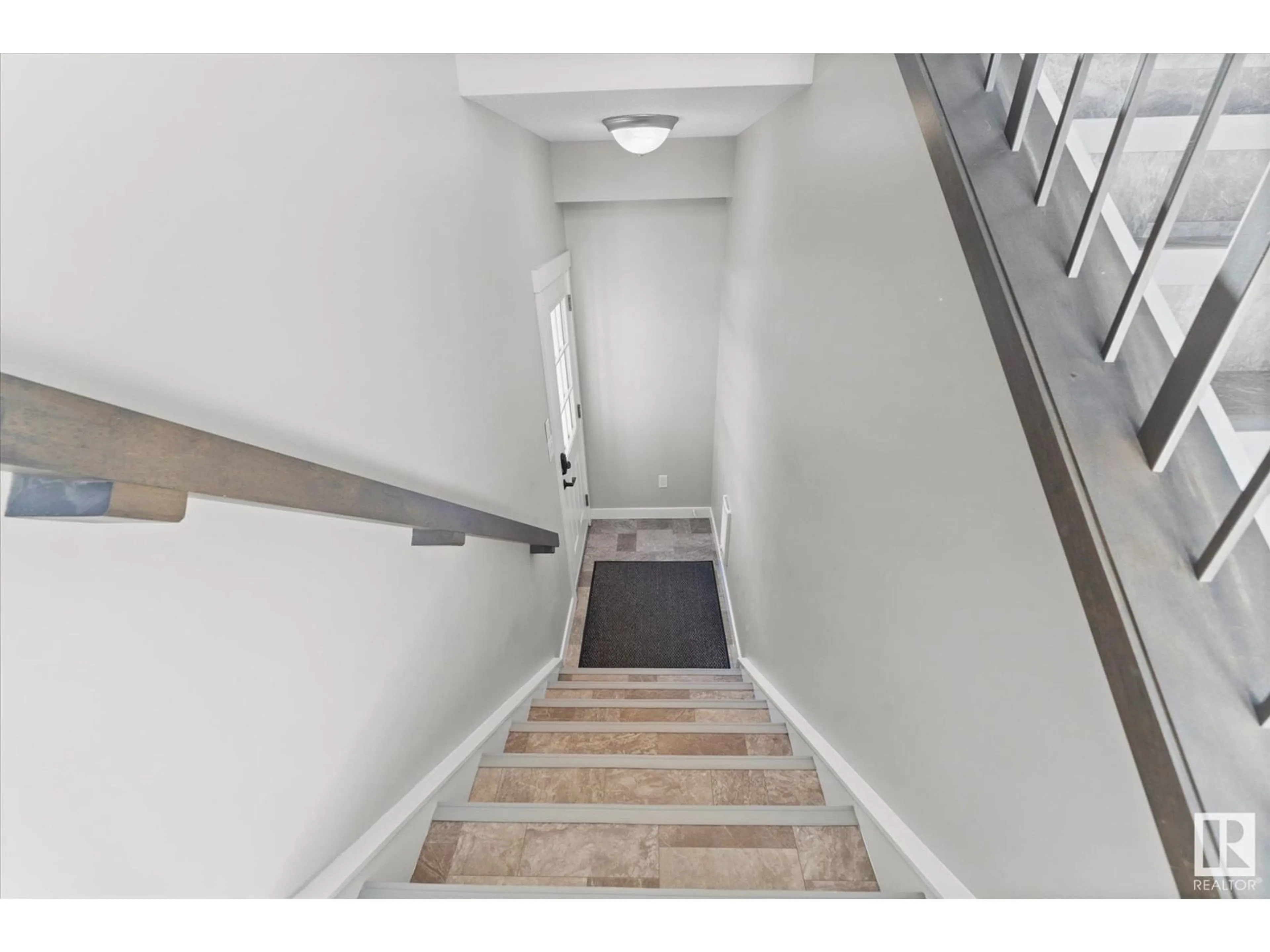 Stairs for 1803 GRAYBRIAR GR, Stony Plain Alberta T7Z0G1