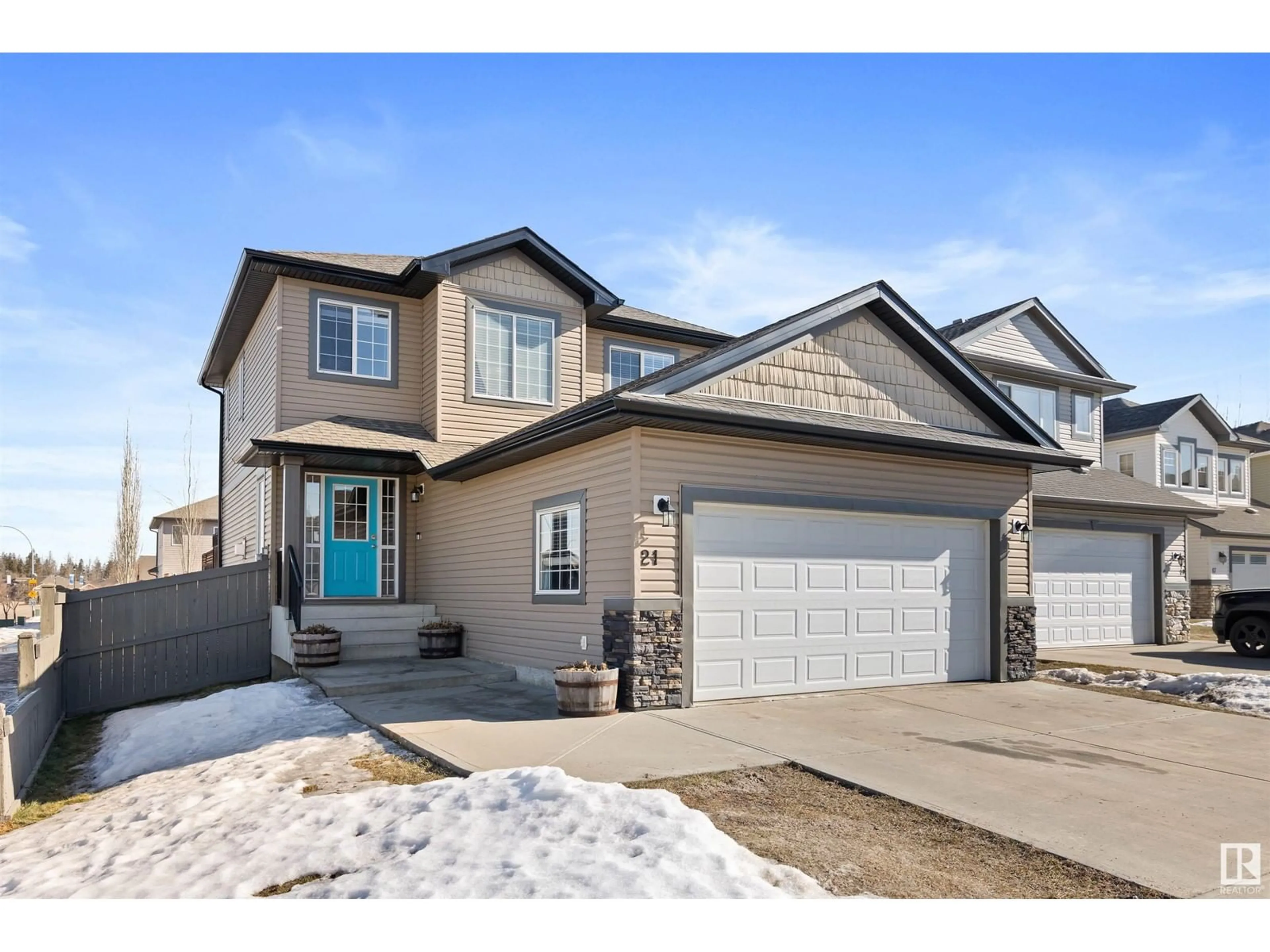 Home with vinyl exterior material, street for 21 HAZELDEAN PT, Spruce Grove Alberta T7X0H7