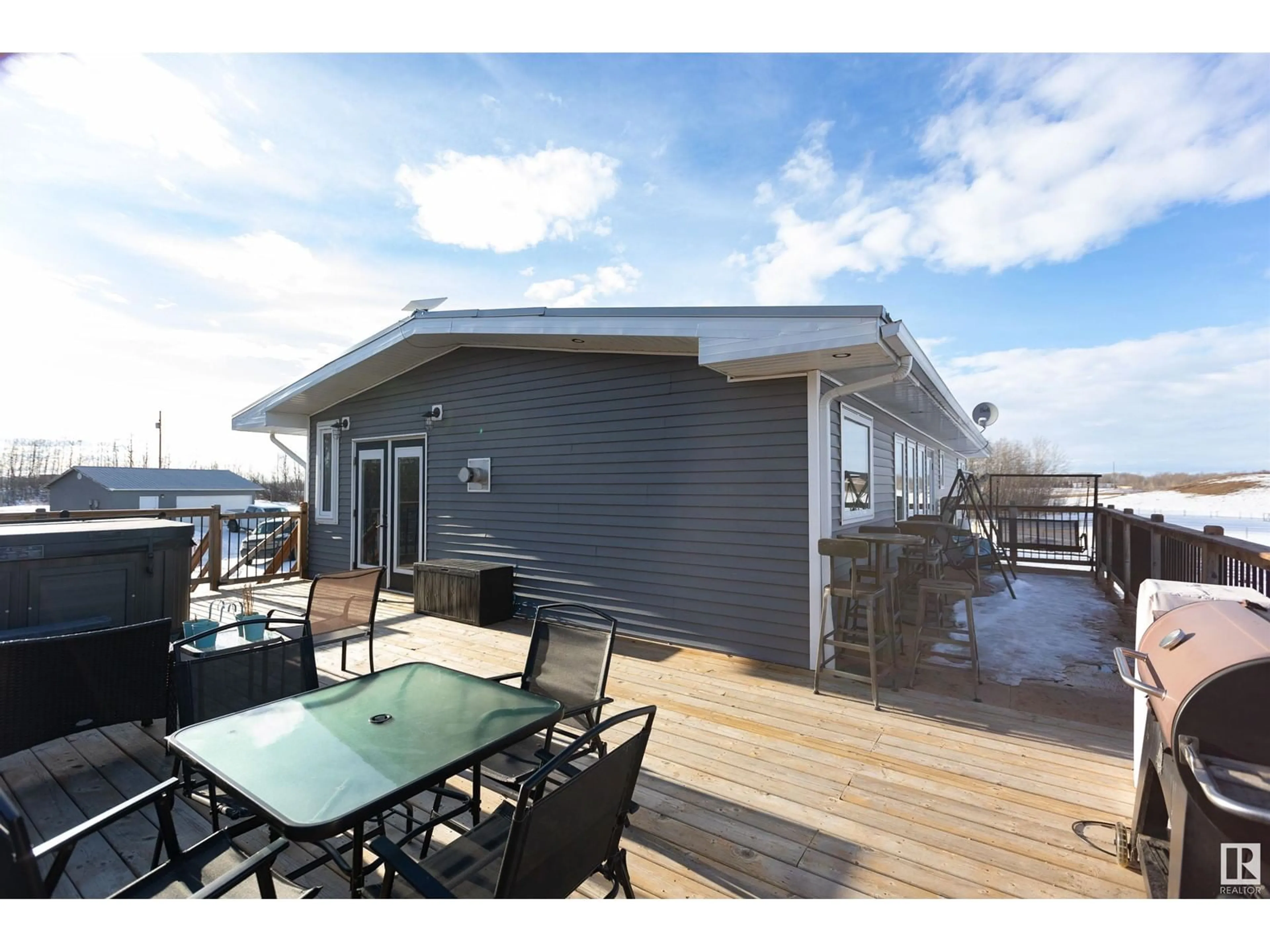 Patio, water/lake/river/ocean view for 56319 RGE RD 13, Rural Barrhead County Alberta T0E1V0