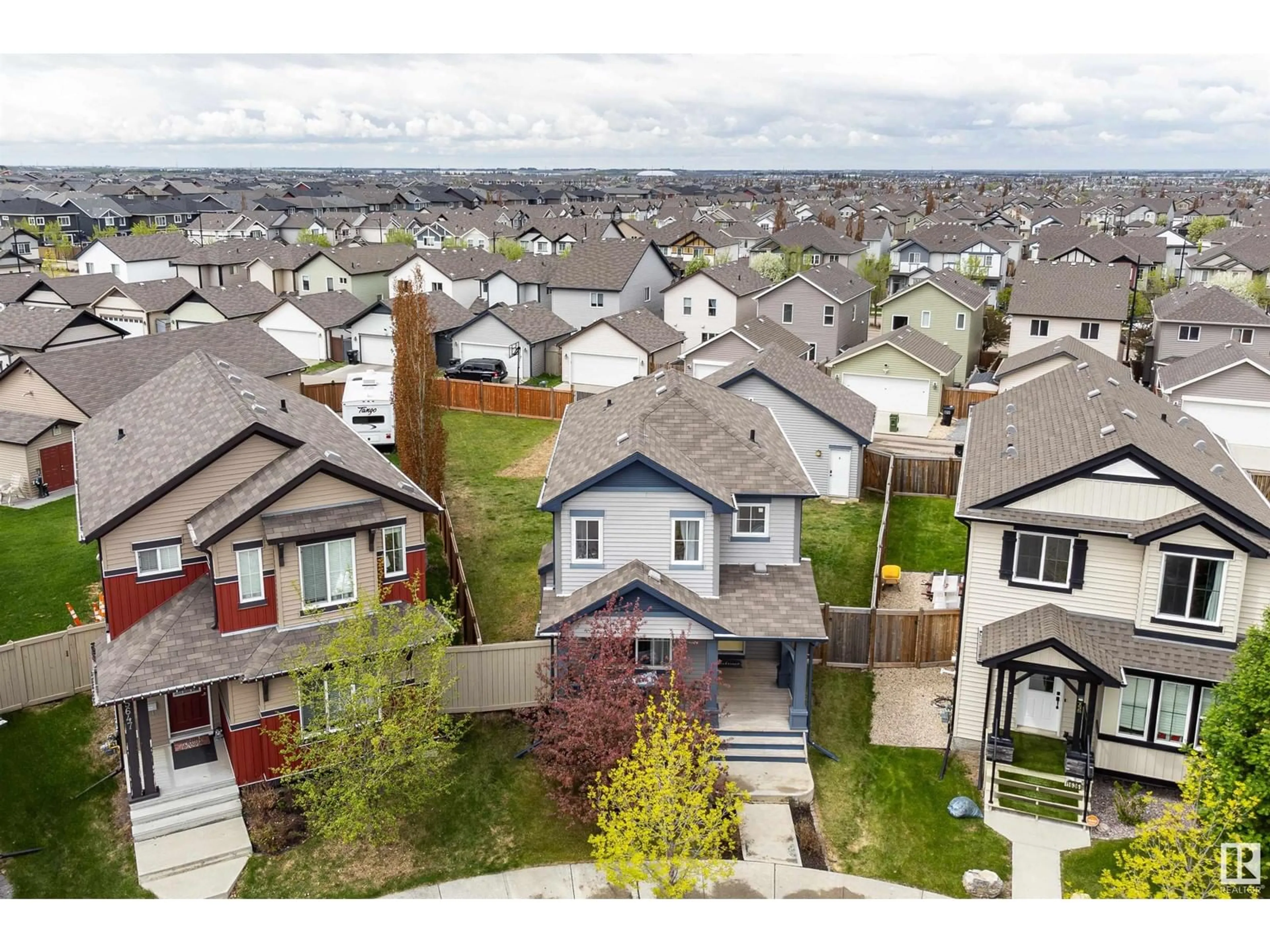 A pic from outside/outdoor area/front of a property/back of a property/a pic from drone, street for 1640 57 ST SW, Edmonton Alberta T6X1P9