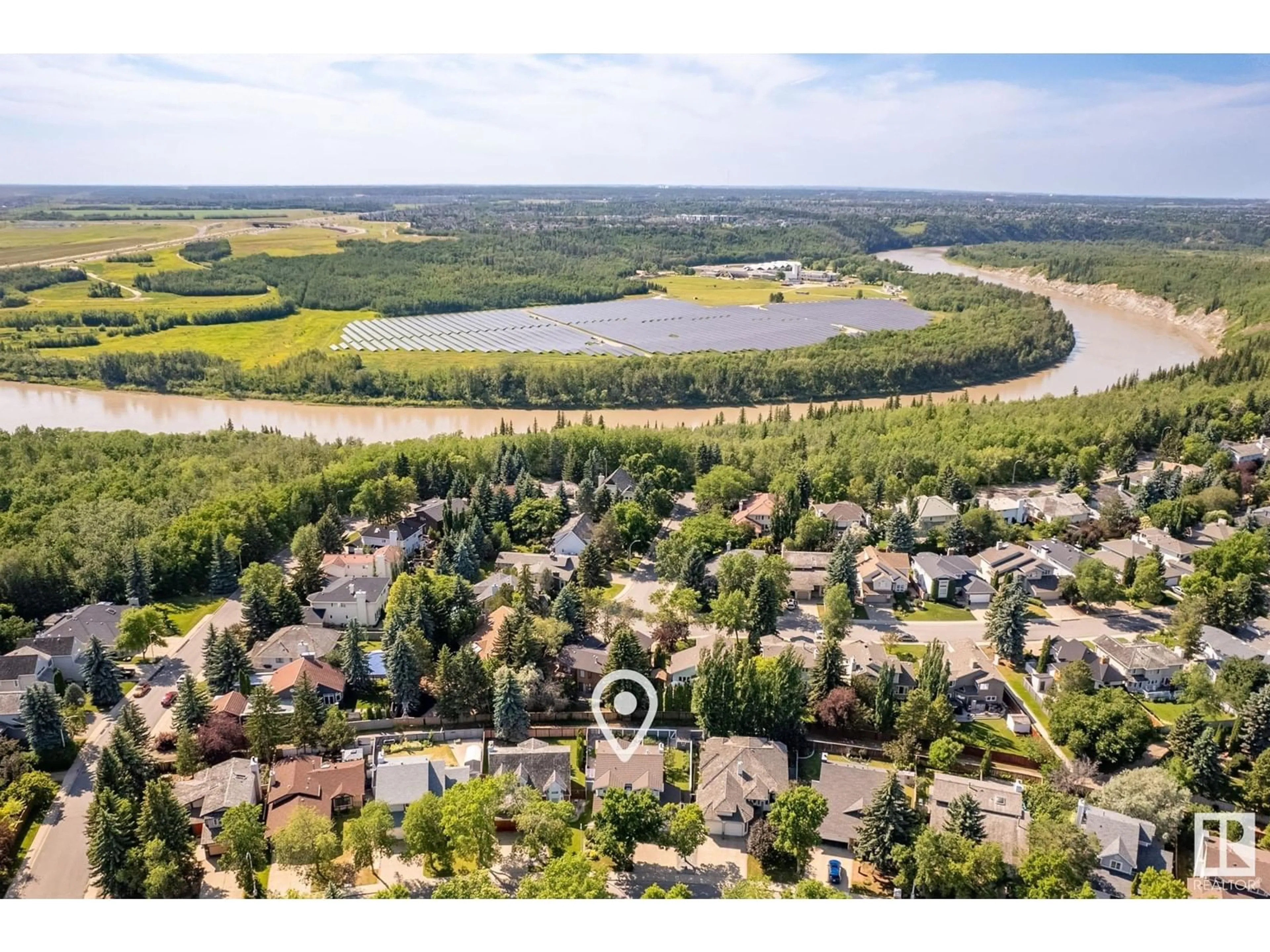 A pic from outside/outdoor area/front of a property/back of a property/a pic from drone, water/lake/river/ocean view for 252 HEATH RD NW, Edmonton Alberta T6R1T6