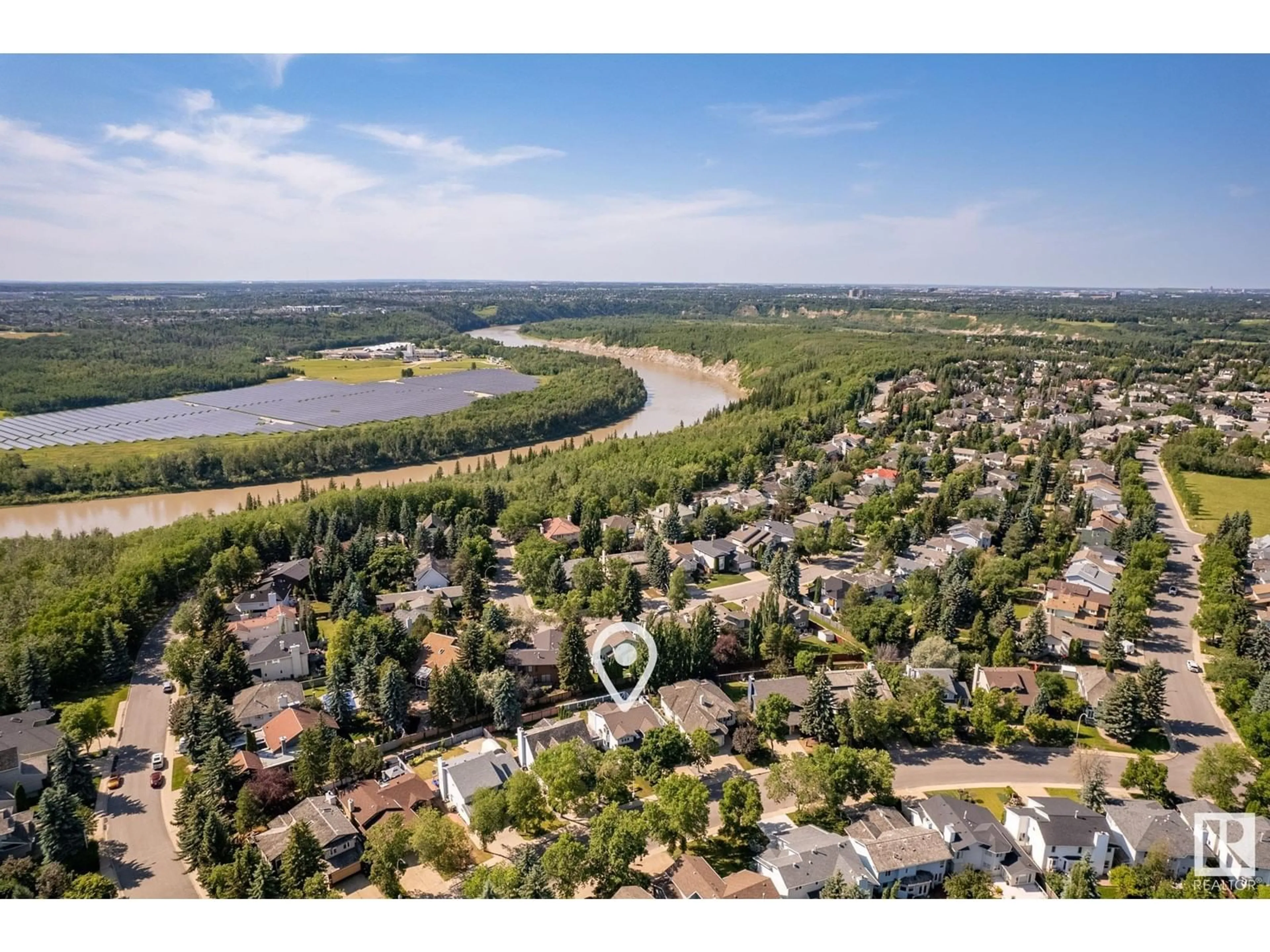 A pic from outside/outdoor area/front of a property/back of a property/a pic from drone, water/lake/river/ocean view for 252 HEATH RD NW, Edmonton Alberta T6R1T6