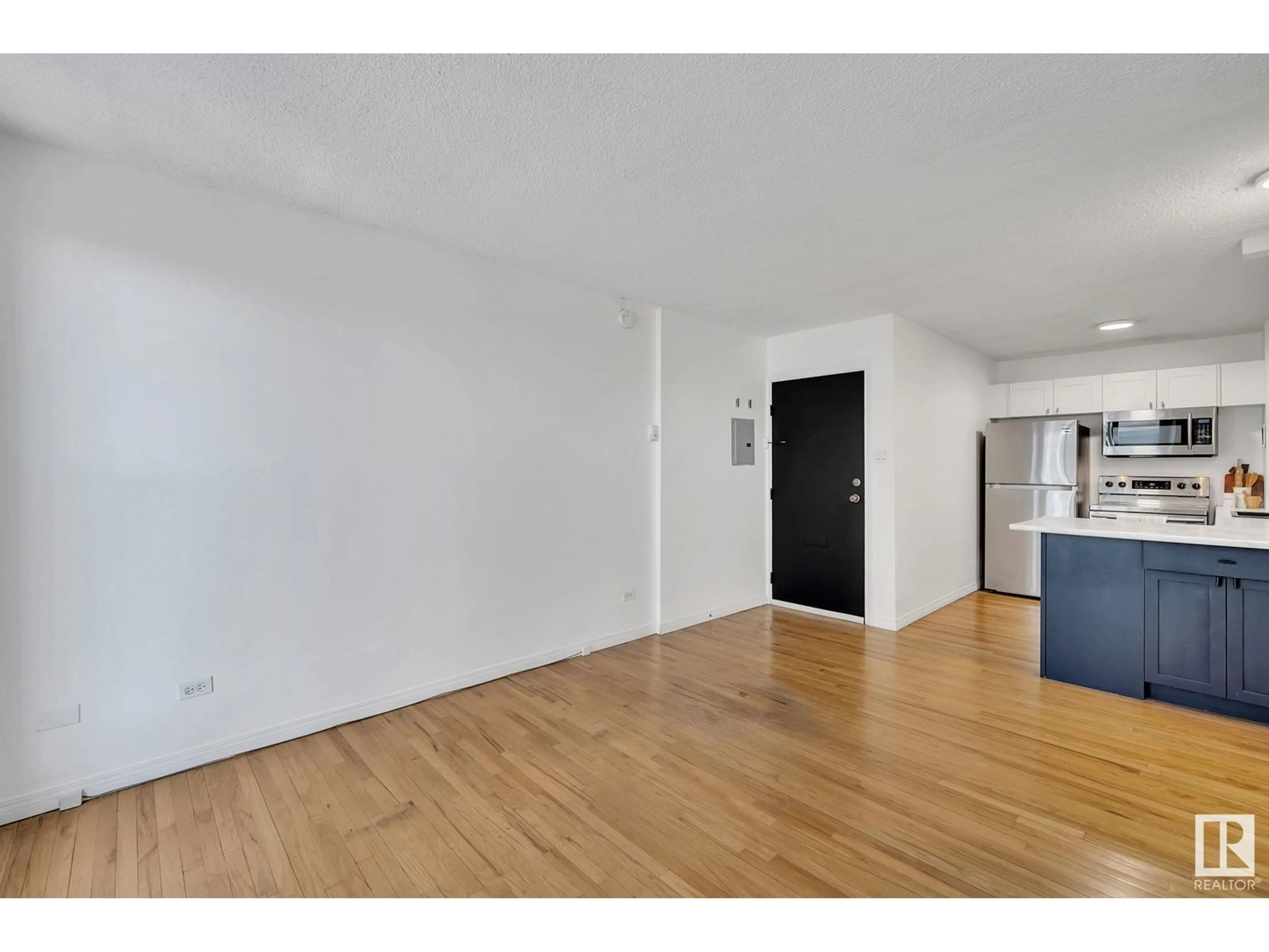 A pic of a room for #908 9730 106 ST NW, Edmonton Alberta T5K1B7