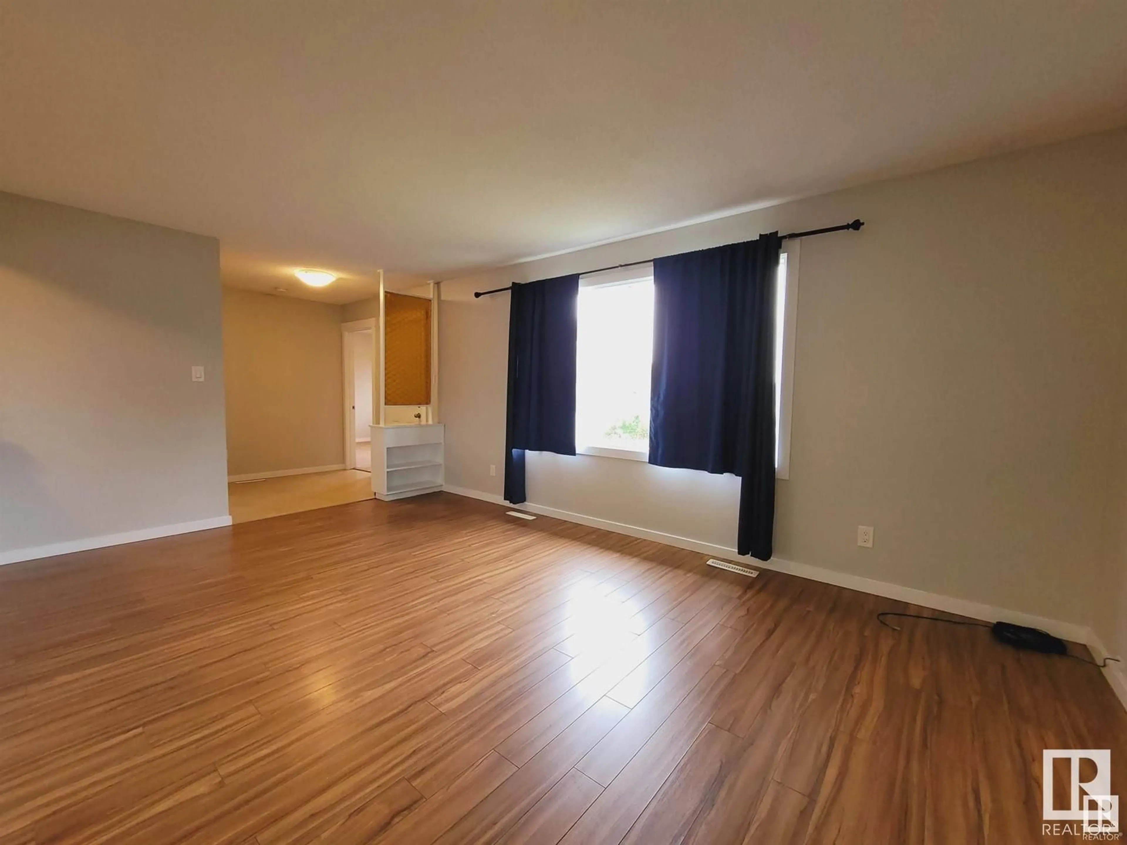 A pic of a room for 15011 67 ST NW, Edmonton Alberta T5C0C9