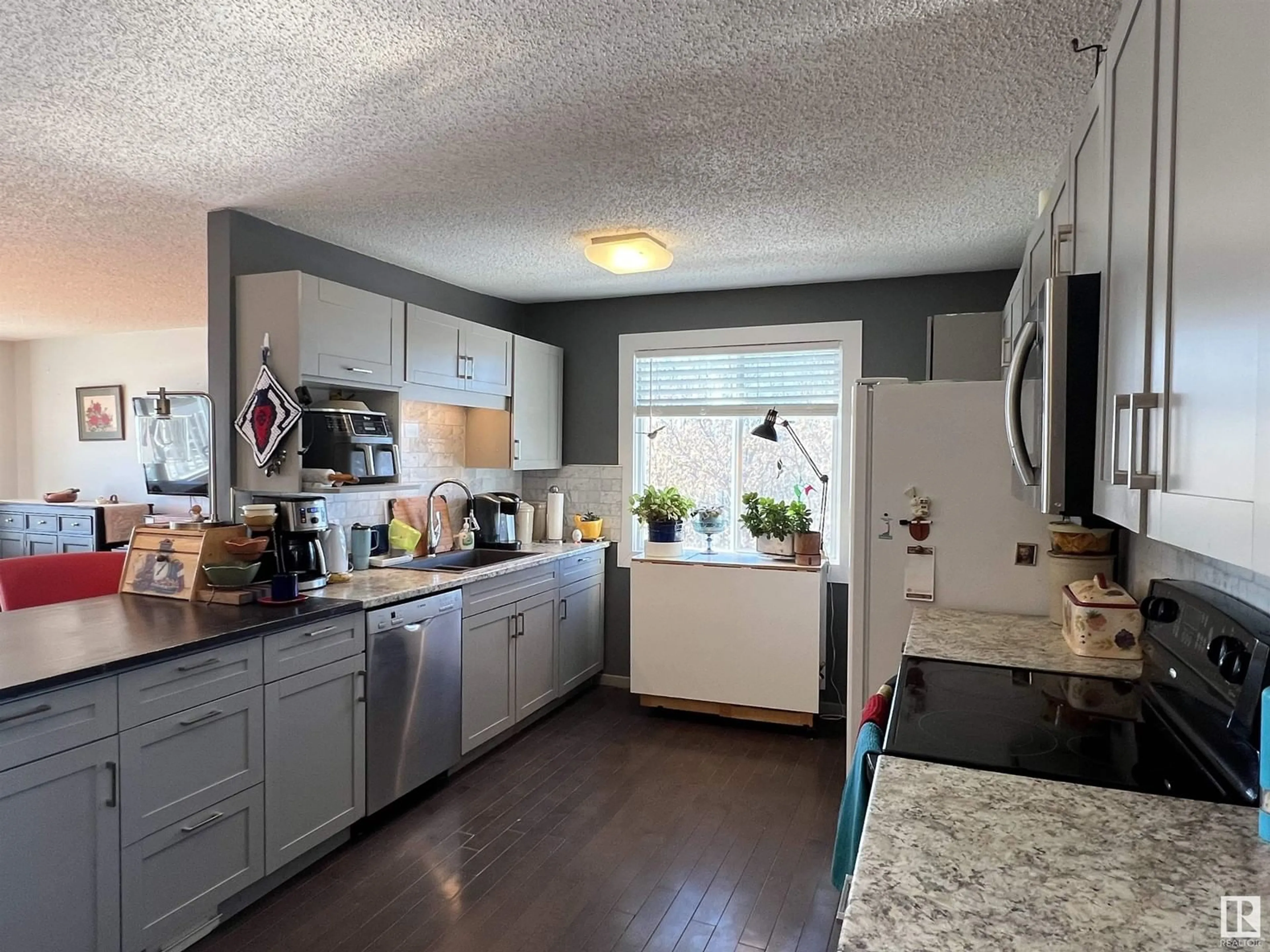 Open concept kitchen, unknown for 56024 RGE ROAD 13, Rural Lac Ste. Anne County Alberta T0E1V0