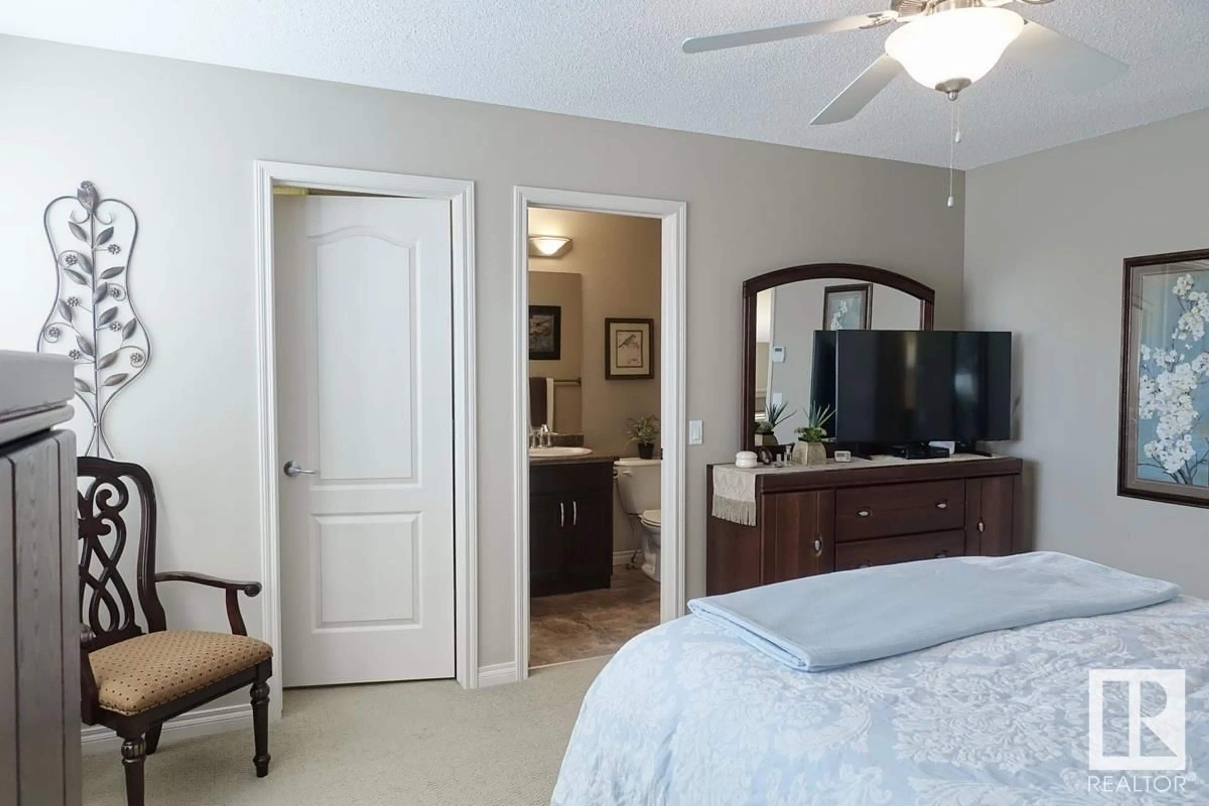 A pic of a room for 206 WELLINGTON PL, Fort Saskatchewan Alberta T8L0G4