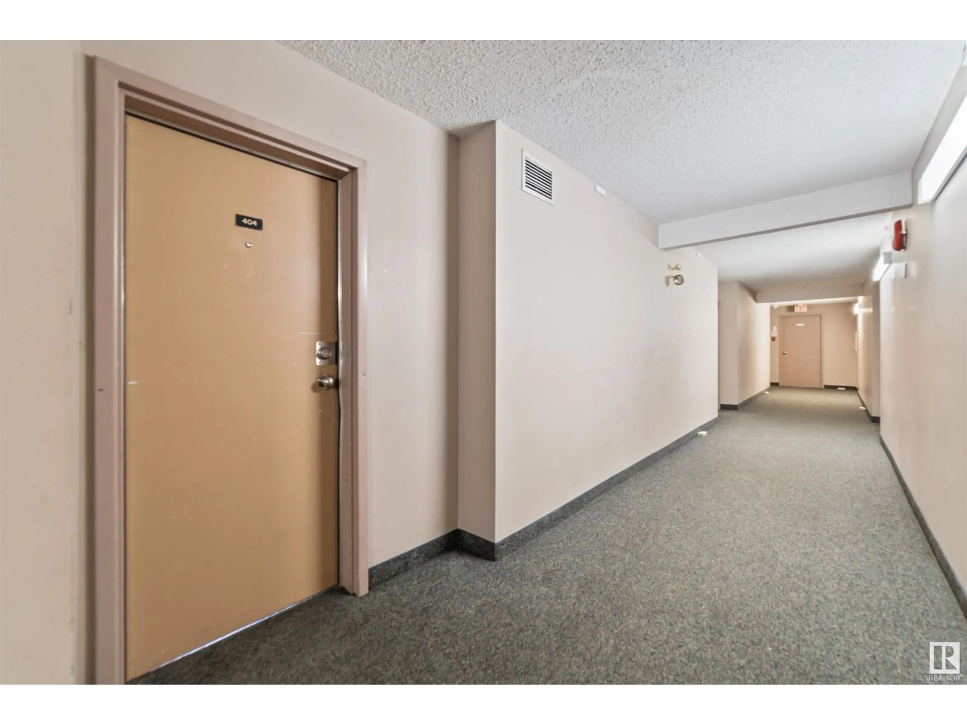 Indoor foyer for #404 14908 26 ST NW, Edmonton Alberta T5Y2G4