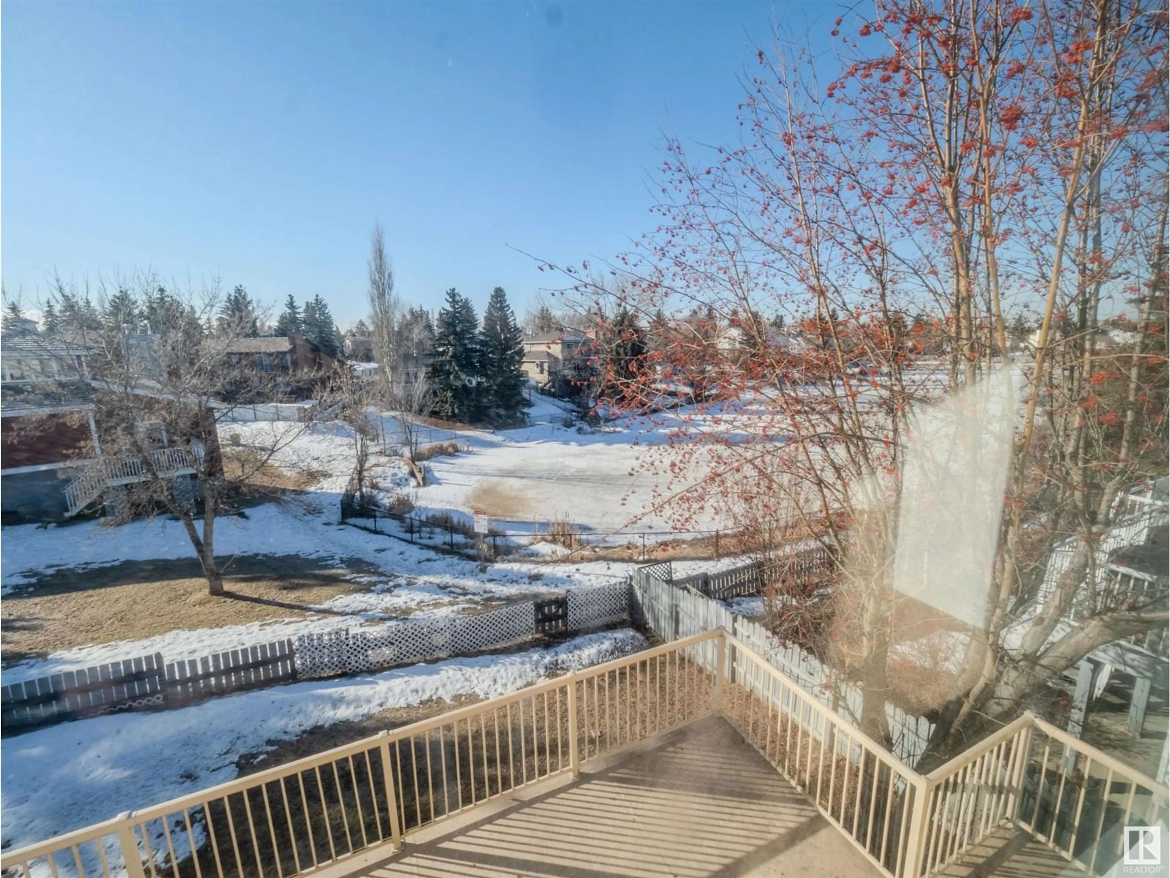 A pic from outside/outdoor area/front of a property/back of a property/a pic from drone, water/lake/river/ocean view for 864 VILLAGE LN, Sherwood Park Alberta T8A4L3