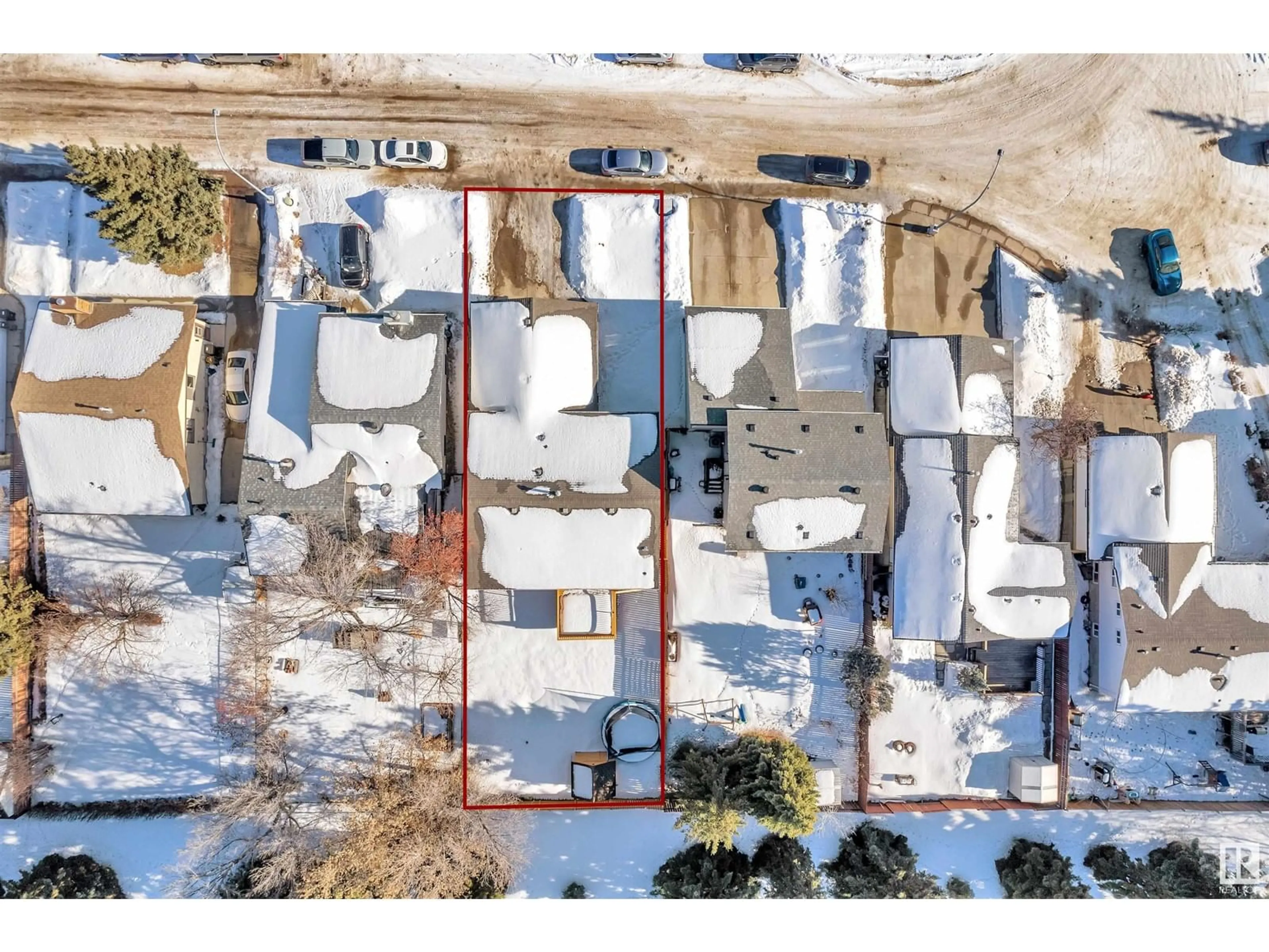 A pic from outside/outdoor area/front of a property/back of a property/a pic from drone, building for NW - 1416 65 ST, Edmonton Alberta T6J2J1