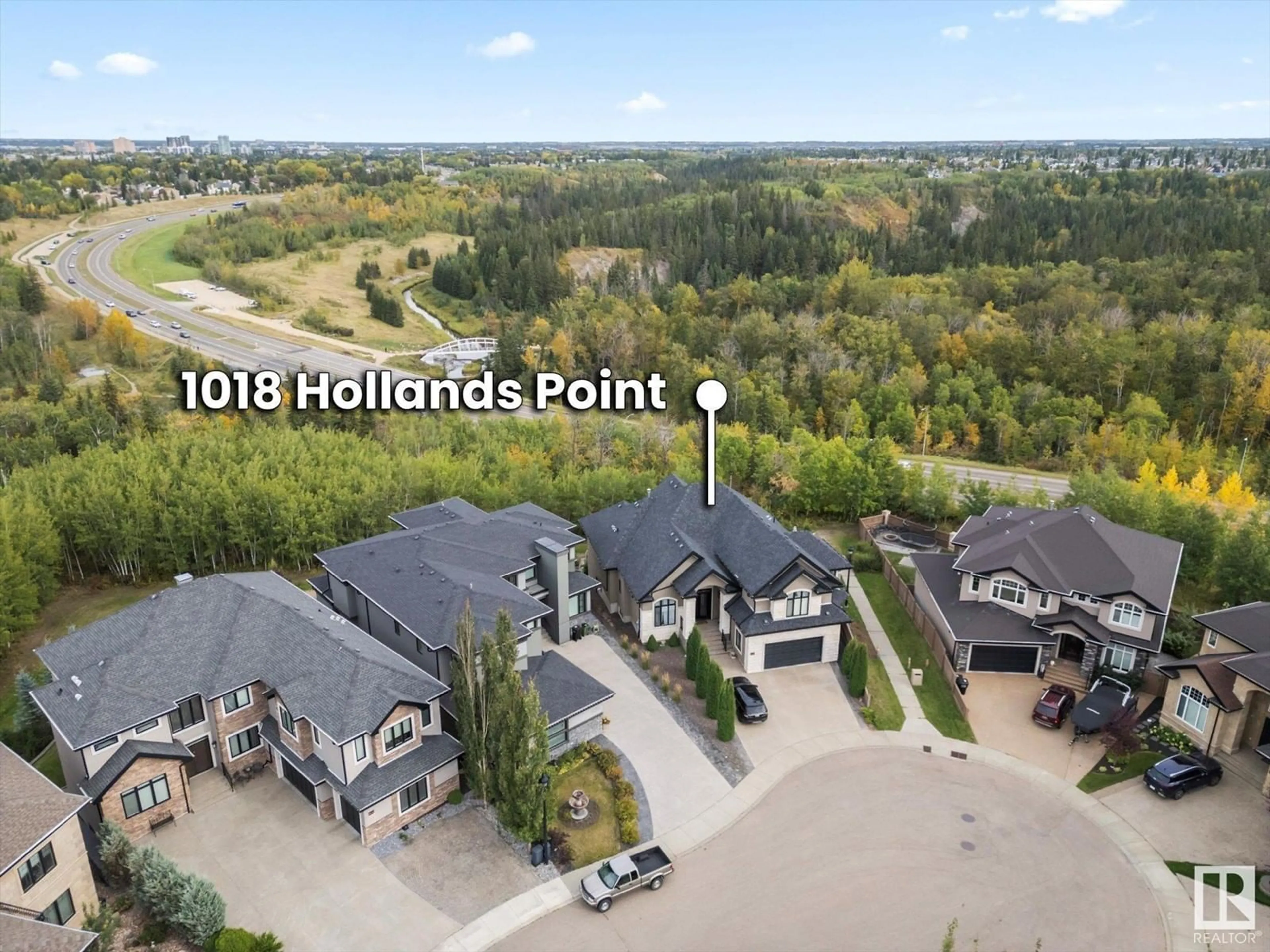 A pic from outside/outdoor area/front of a property/back of a property/a pic from drone, city buildings view from balcony for 1018 HOLLANDS PT NW, Edmonton Alberta T6R3T1