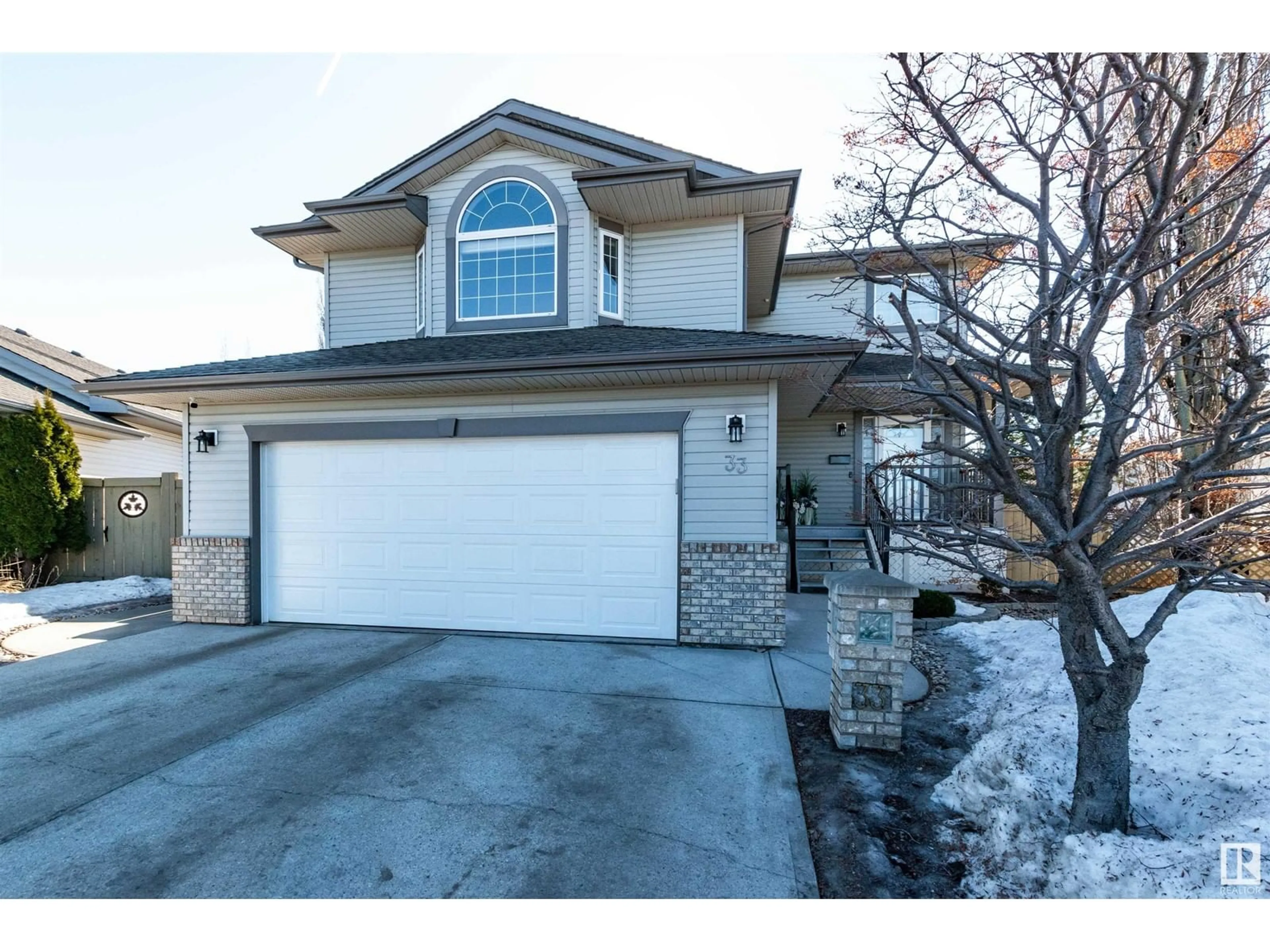 Home with vinyl exterior material, street for 33 RIDGEROCK PT, Sherwood Park Alberta T8A6G5