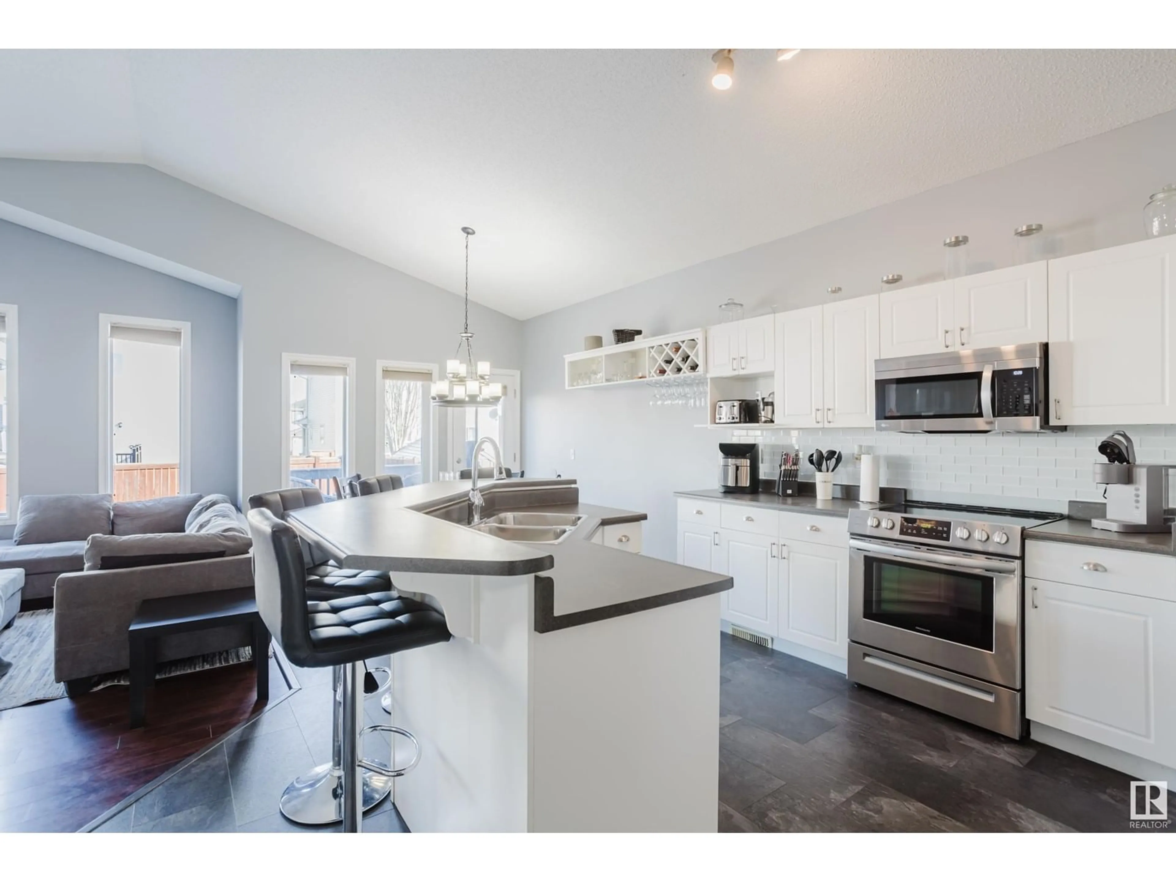 Open concept kitchen, unknown for 62 DOUGLAS CR, Leduc Alberta T9E8P4