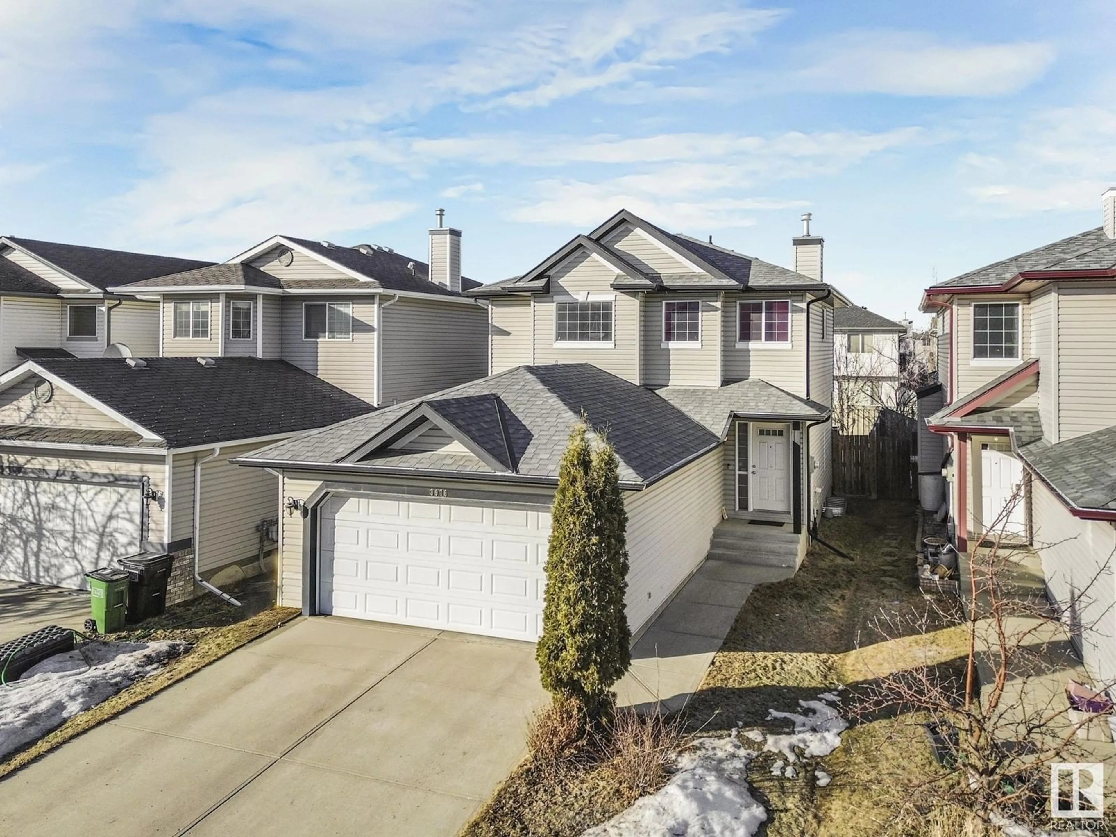 A pic from outside/outdoor area/front of a property/back of a property/a pic from drone, street for 3976 MCMULLEN GREEN SW, Edmonton Alberta T6W1S7