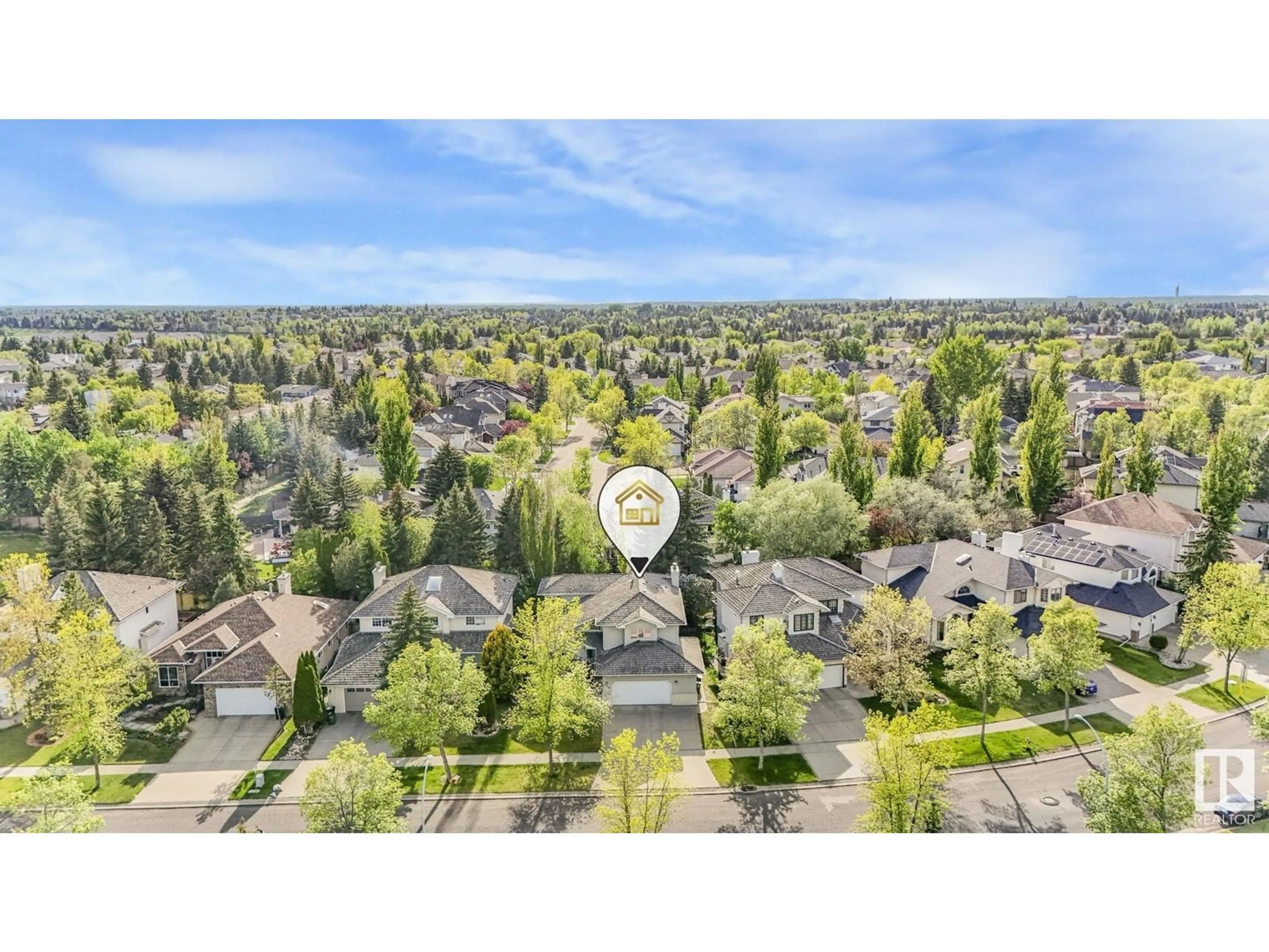 A pic from outside/outdoor area/front of a property/back of a property/a pic from drone, unknown for 328 BURTON RD NW NW, Edmonton Alberta T6R2G7