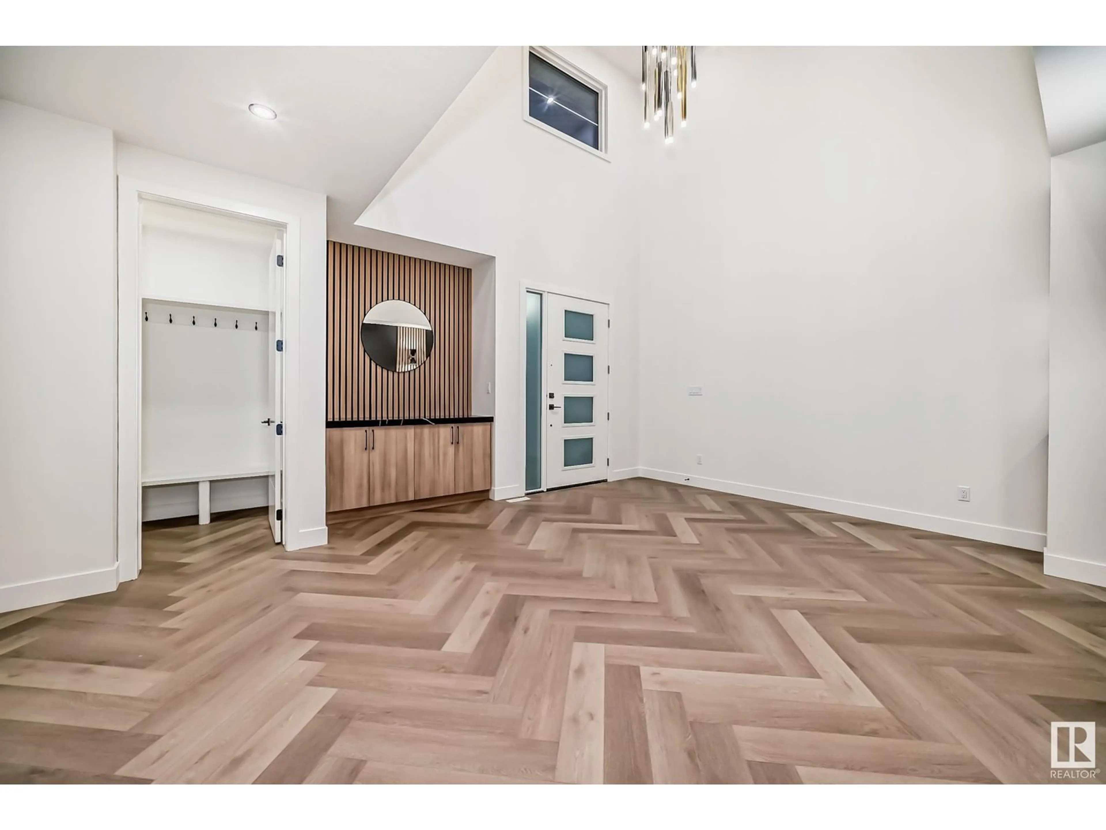 Indoor entryway for 6209 19 ST, Rural Leduc County Alberta T4X3C8