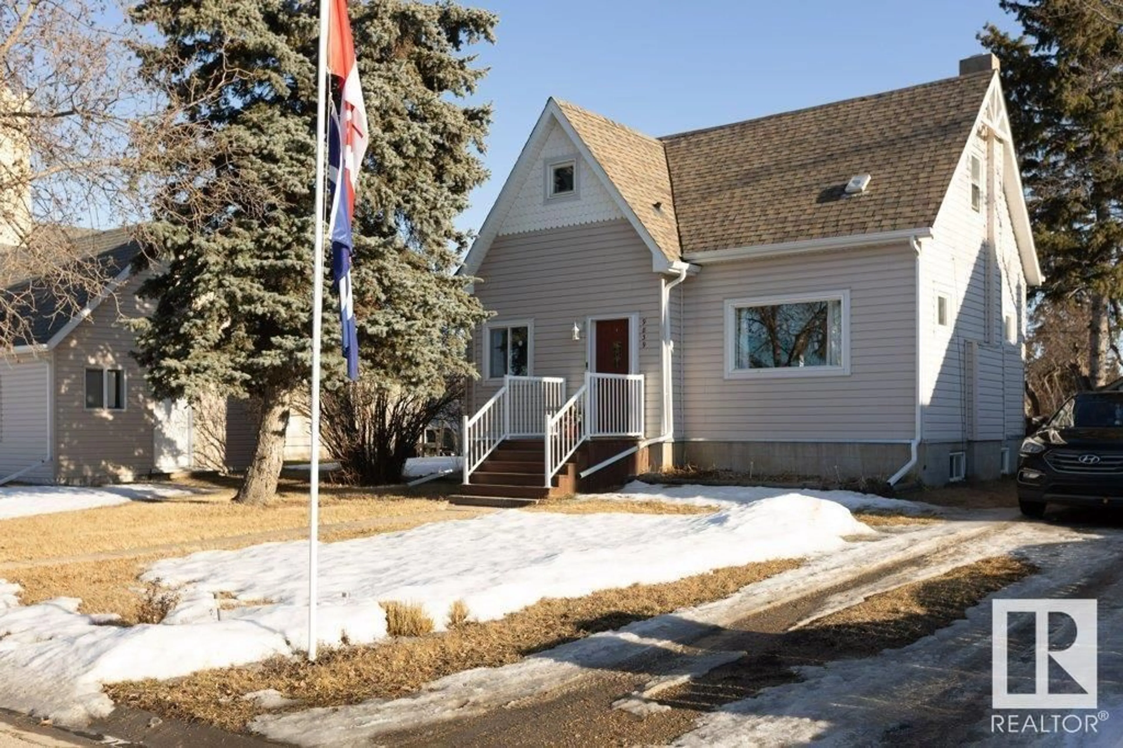 Patio, street for 9839 105 ST, Westlock Alberta T7P1S8