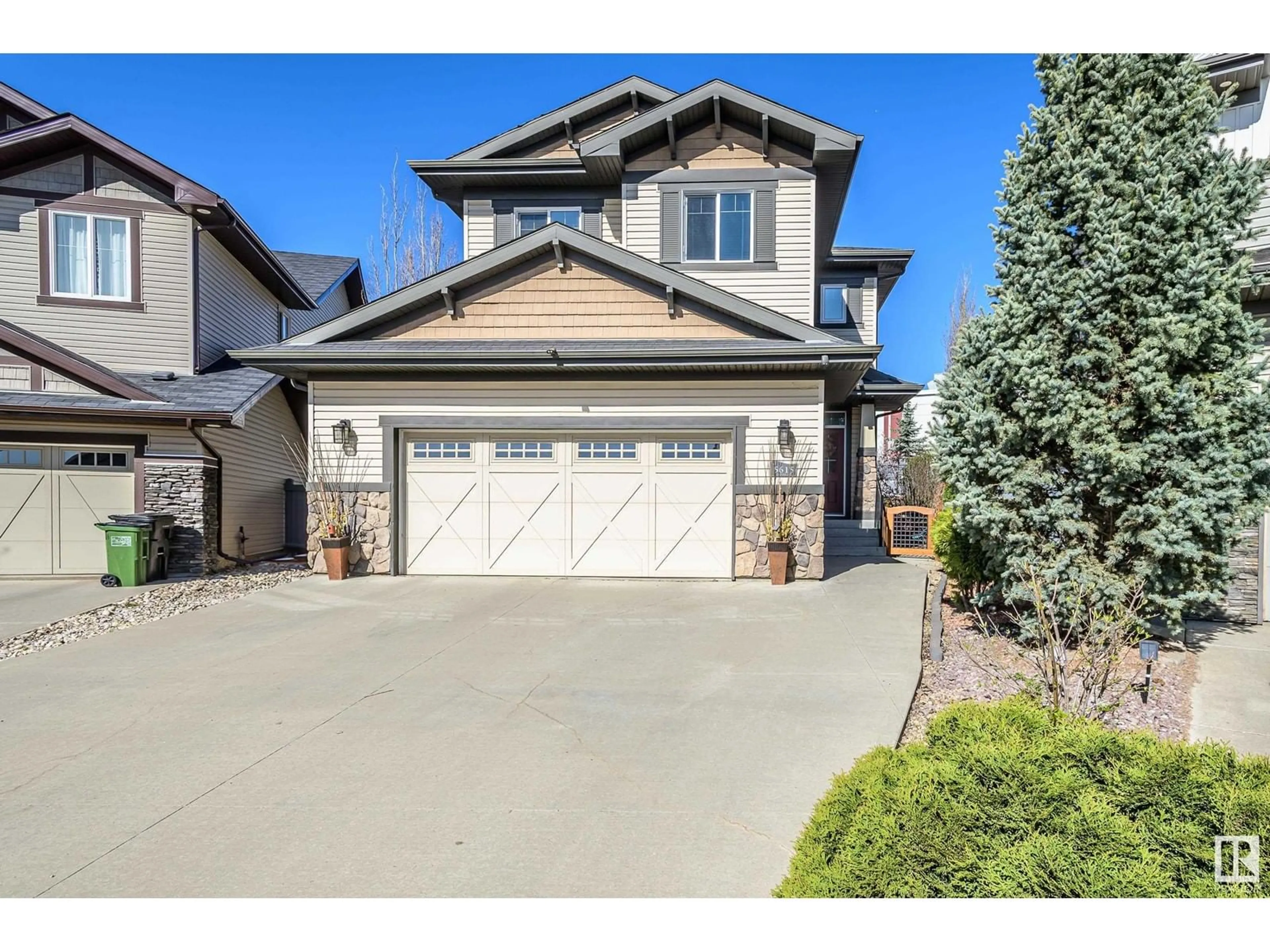 Home with vinyl exterior material, street for NW - 5615 GREENOUGH CA, Edmonton Alberta T5T4P9