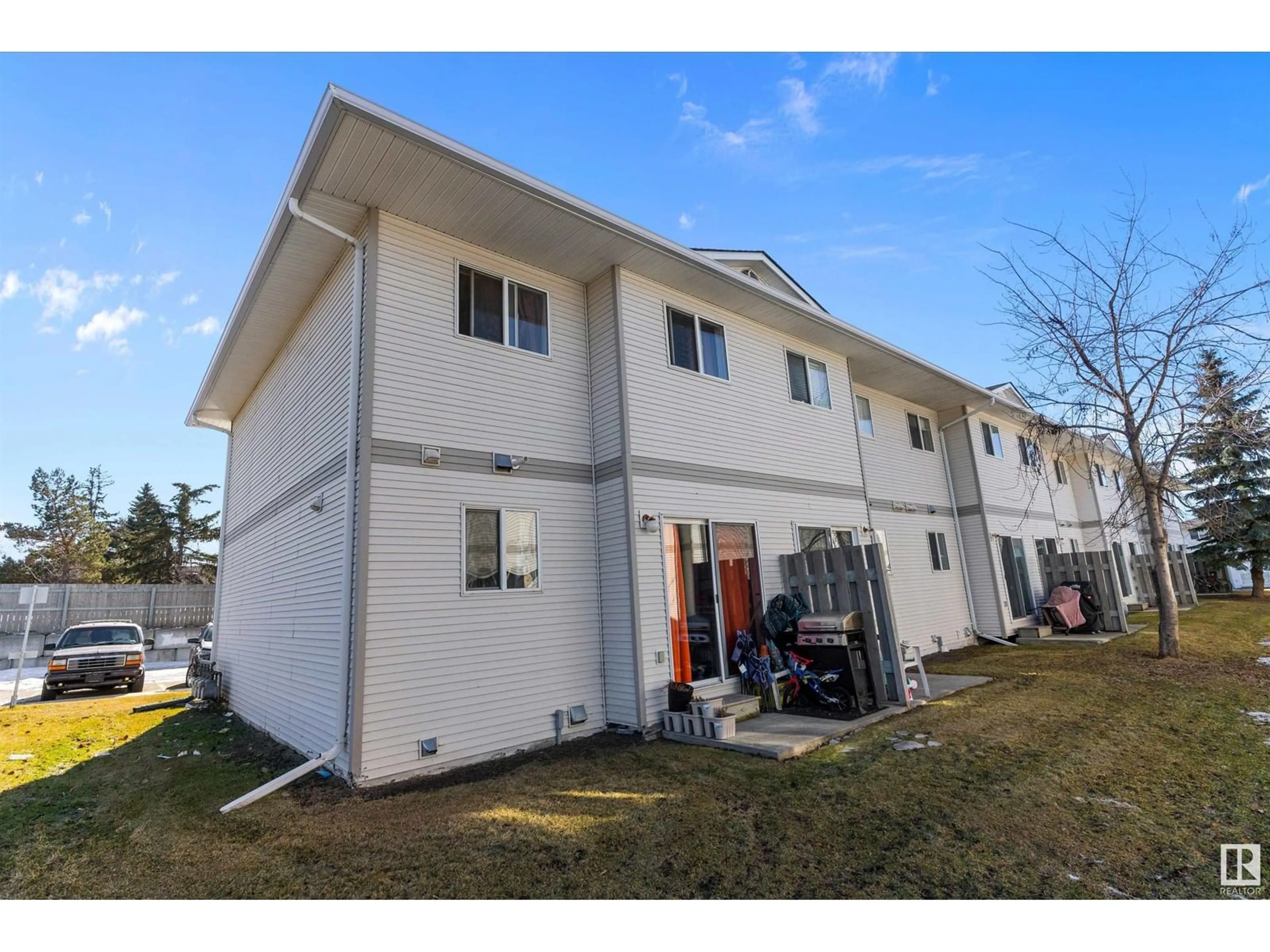 Unknown for 608 KING ST, Spruce Grove Alberta T7X4J9