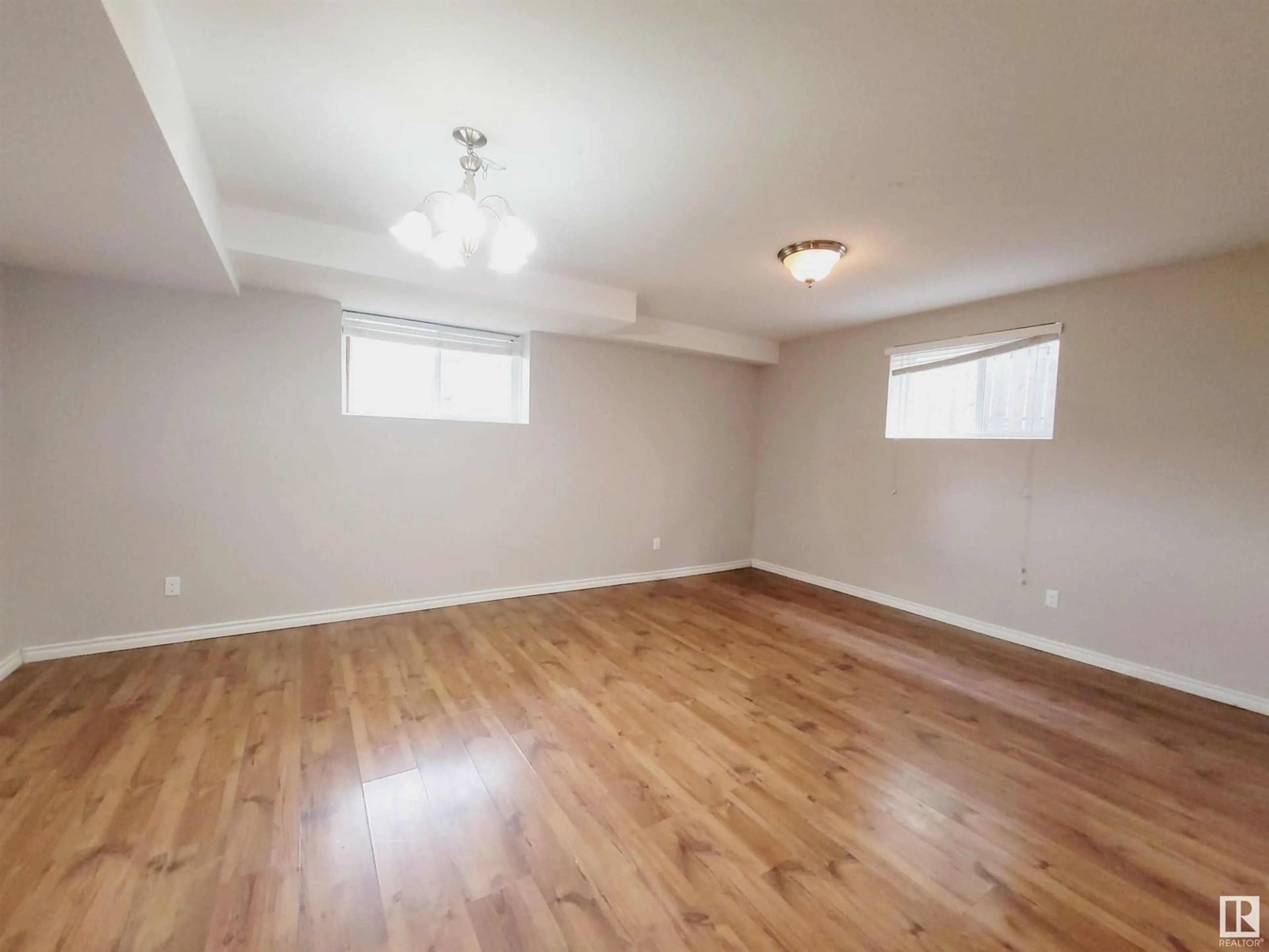 A pic of a room for 10333 162 ST NW, Edmonton Alberta T5P3M1