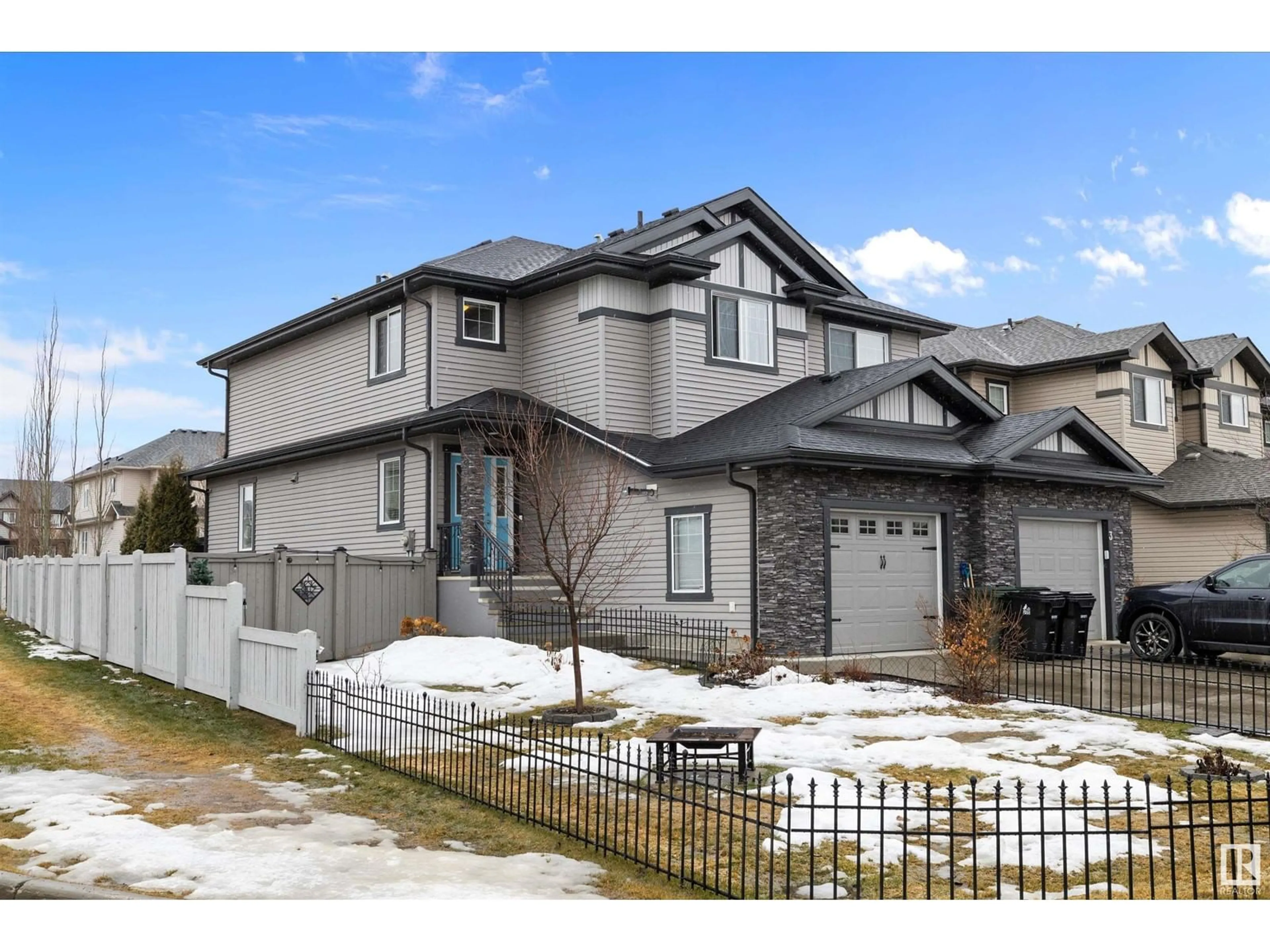 Home with brick exterior material, street for 1 MEADOWLAND CR, Spruce Grove Alberta T7X0P9