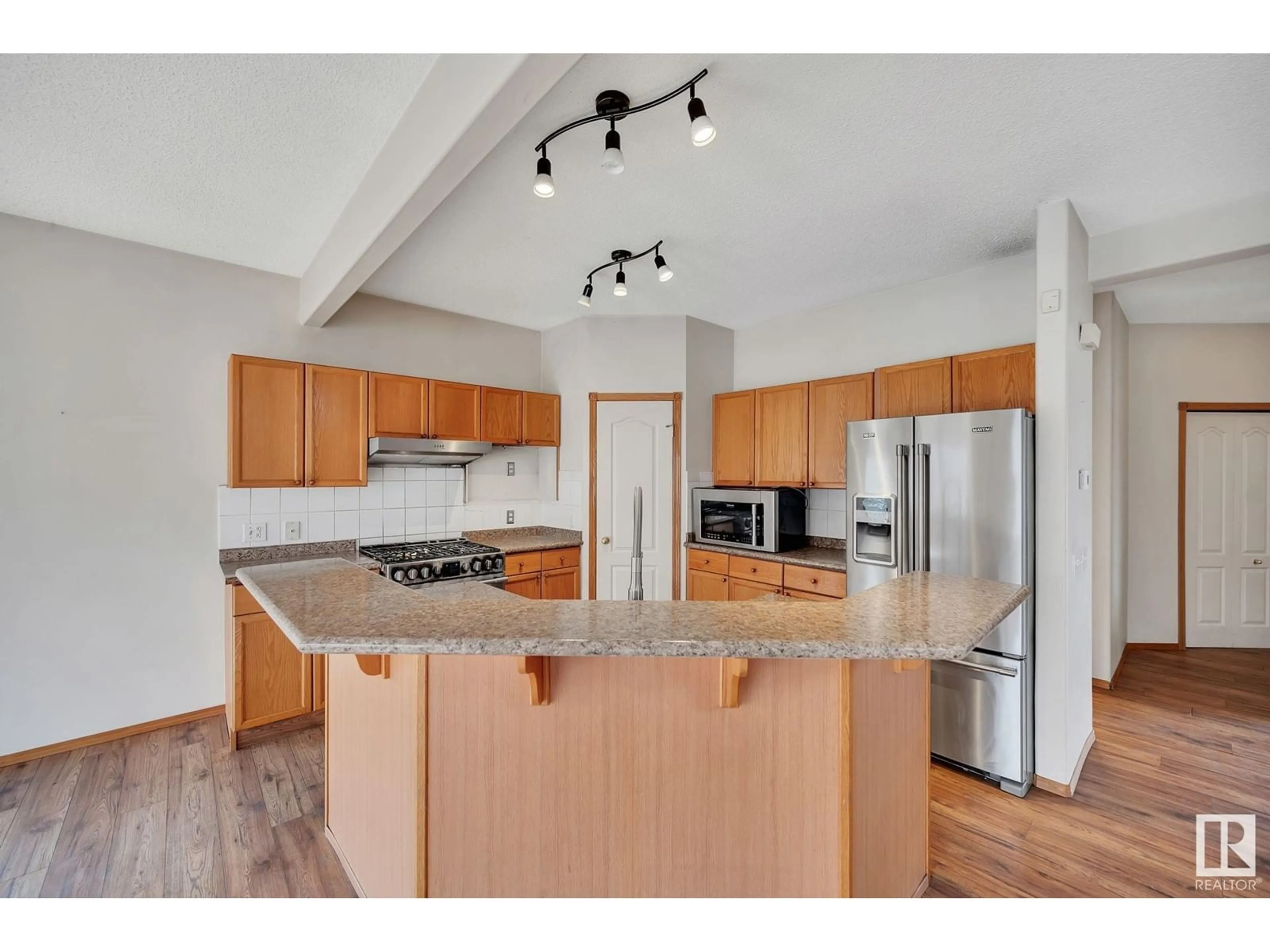 Open concept kitchen, unknown for 69 HAMILTON CR, St. Albert Alberta T3G3Y1