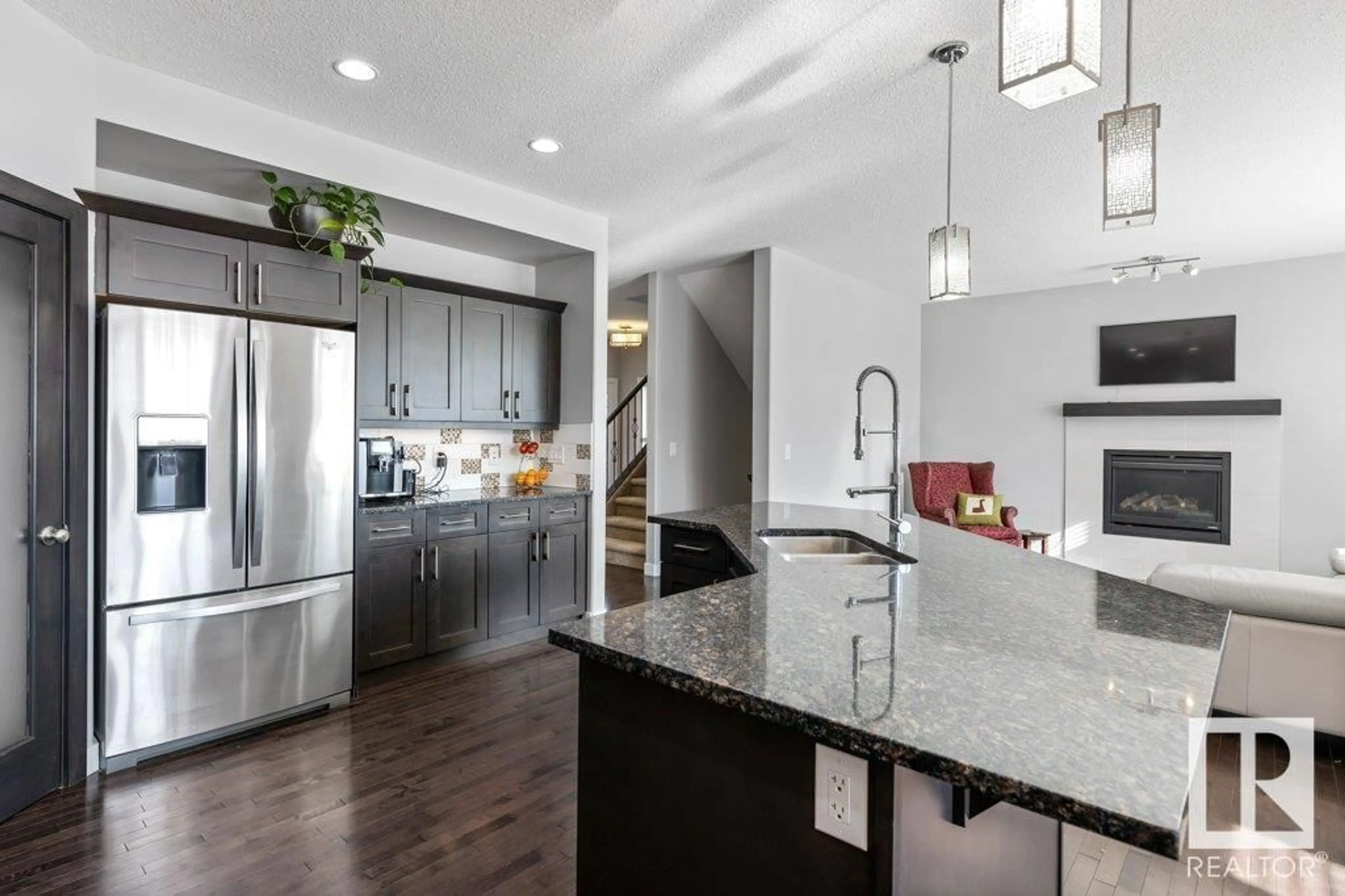 Open concept kitchen, unknown for 90 EVERITT DR N, St. Albert Alberta T8N4L2