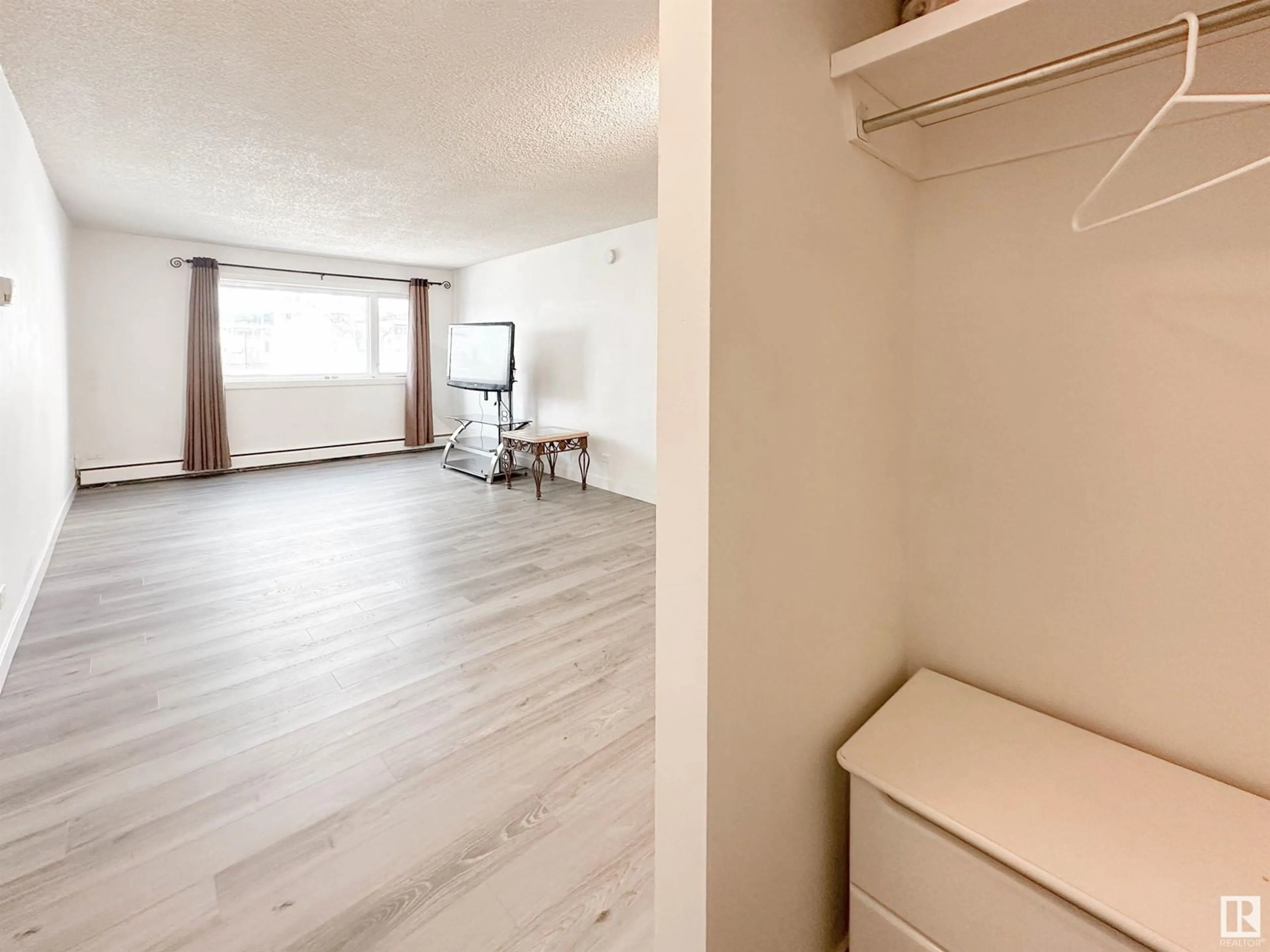 A pic of a room for #602 9710 105 ST NW, Edmonton Alberta T5K1A4