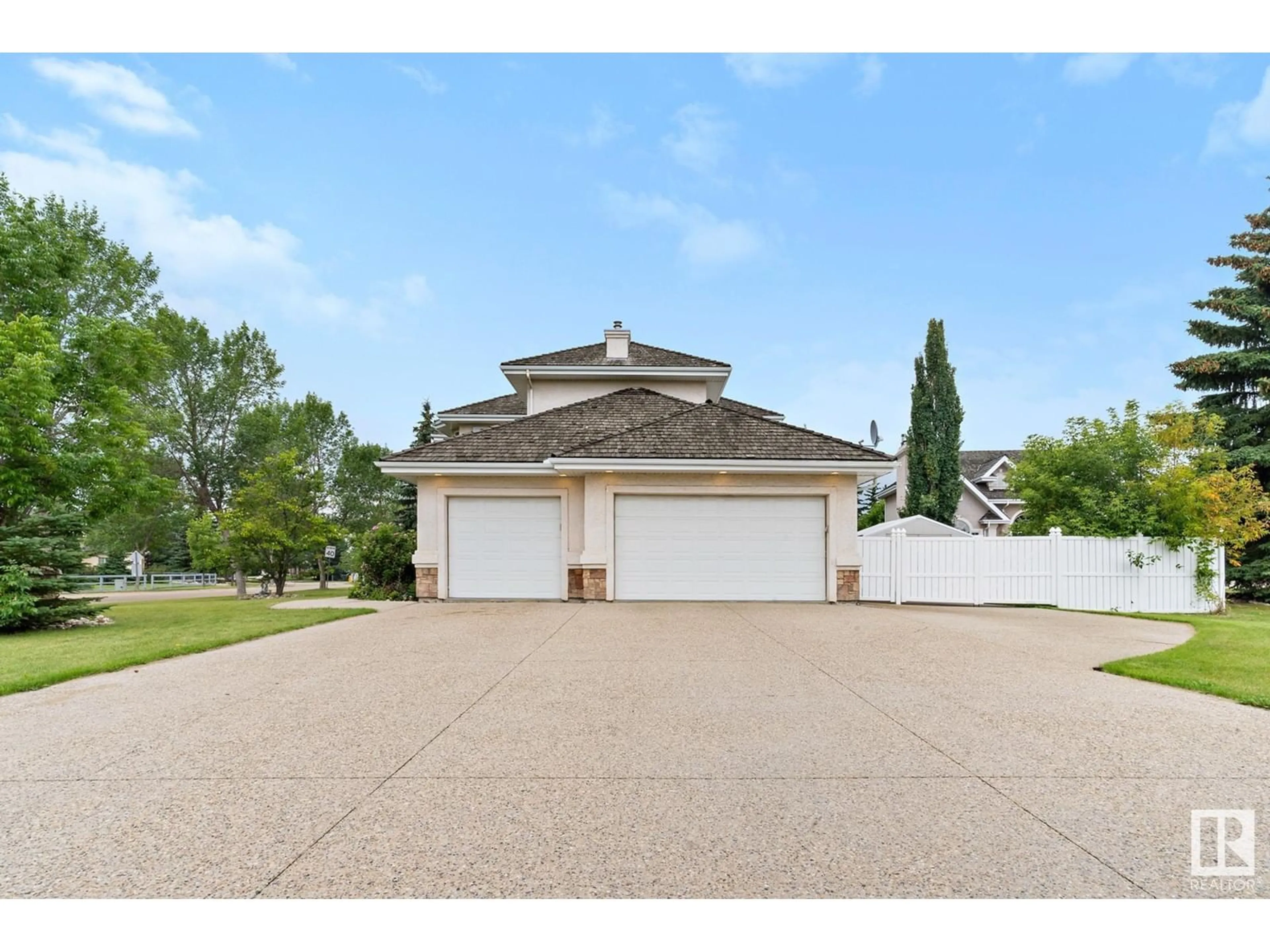 Unknown for 285 ESTATE DR, Sherwood Park Alberta T8B1L8