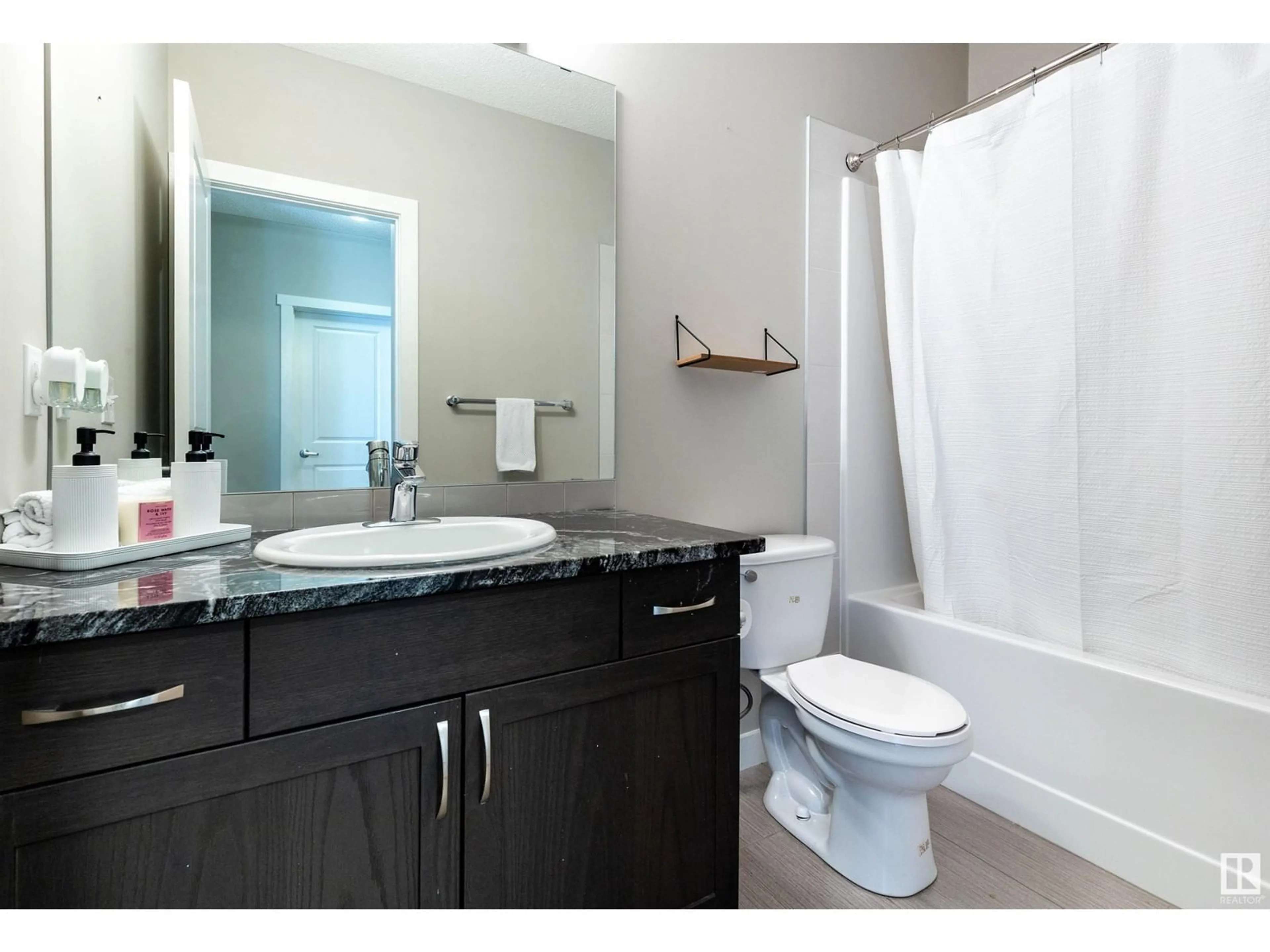 Standard bathroom, ceramic/tile floor for #202 12804 140 AV NW, Edmonton Alberta T6V0M3