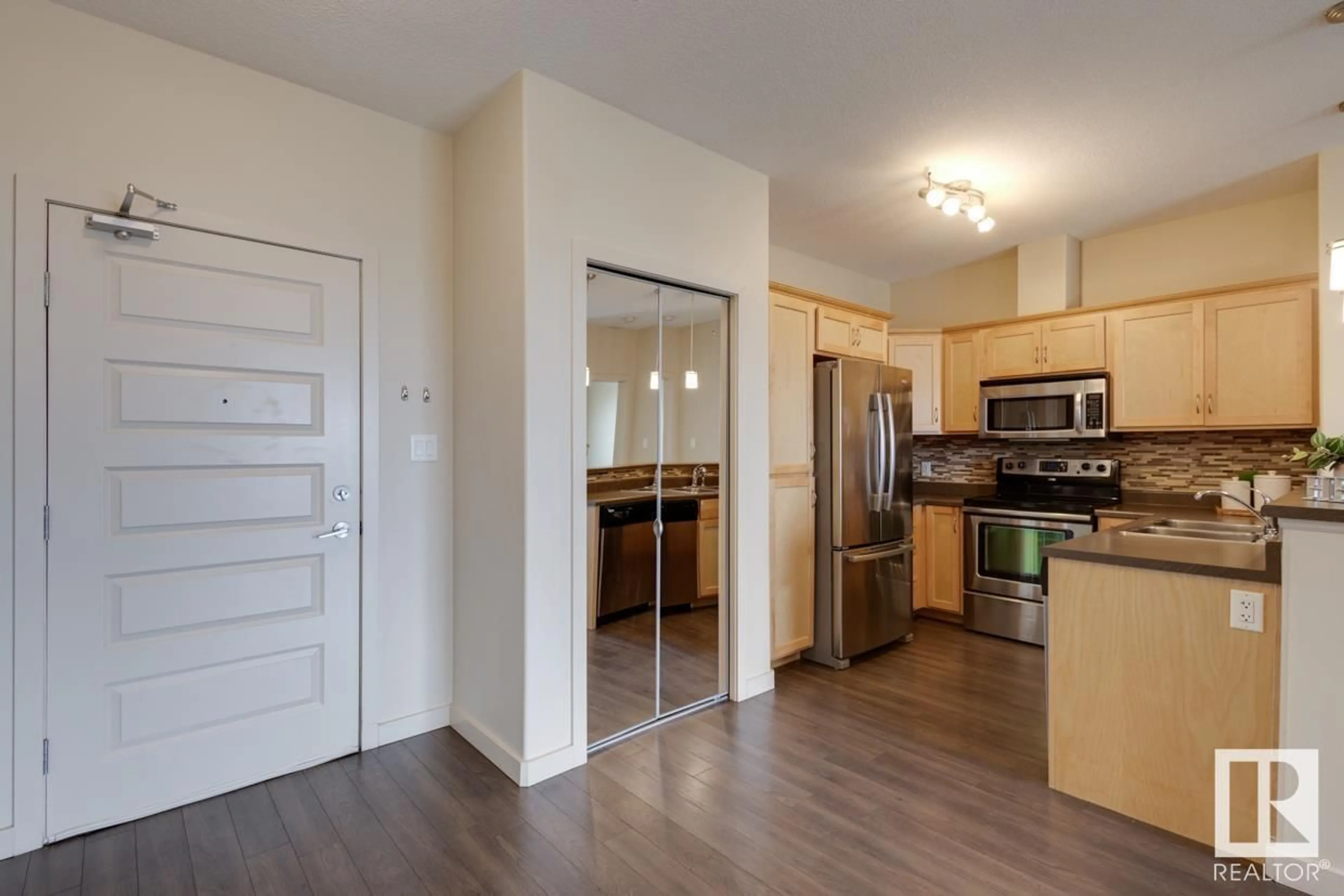 Unknown for 412 - 304 AMBLESIDE LI SW, Edmonton Alberta T6W0V2