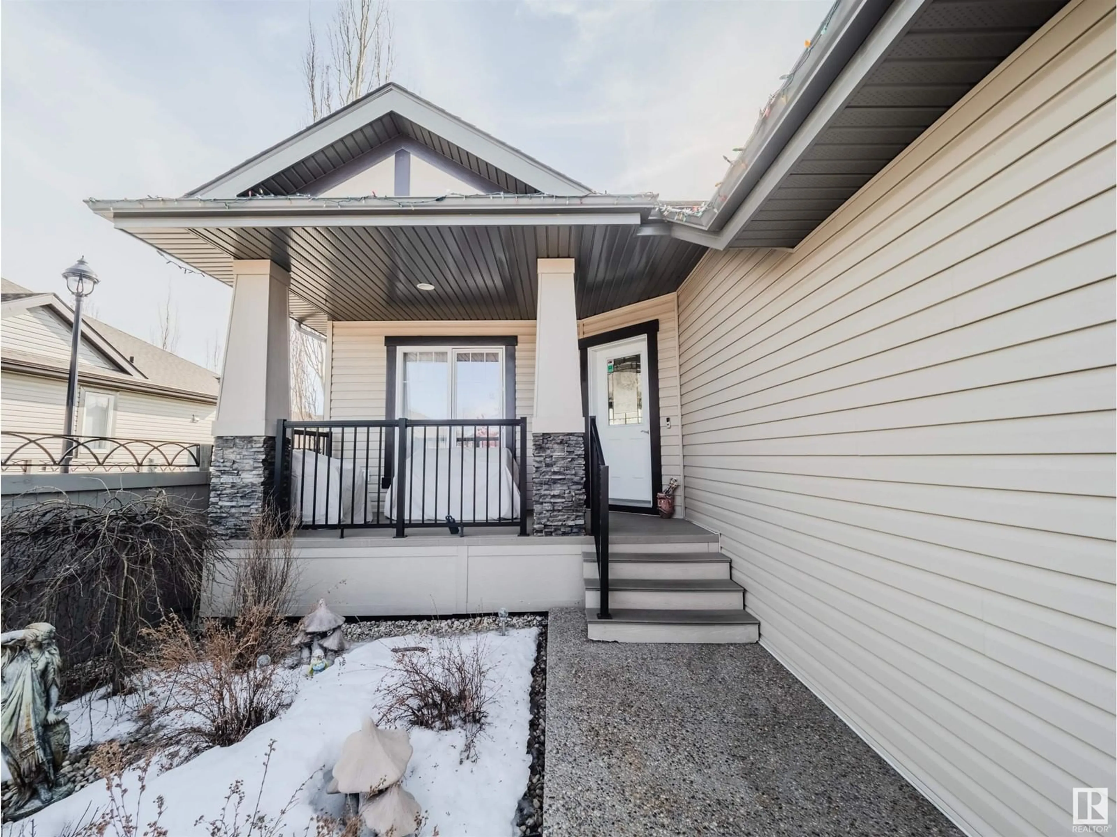 Unknown for 645 CANTOR LANDING LD, Edmonton Alberta T6W0V6
