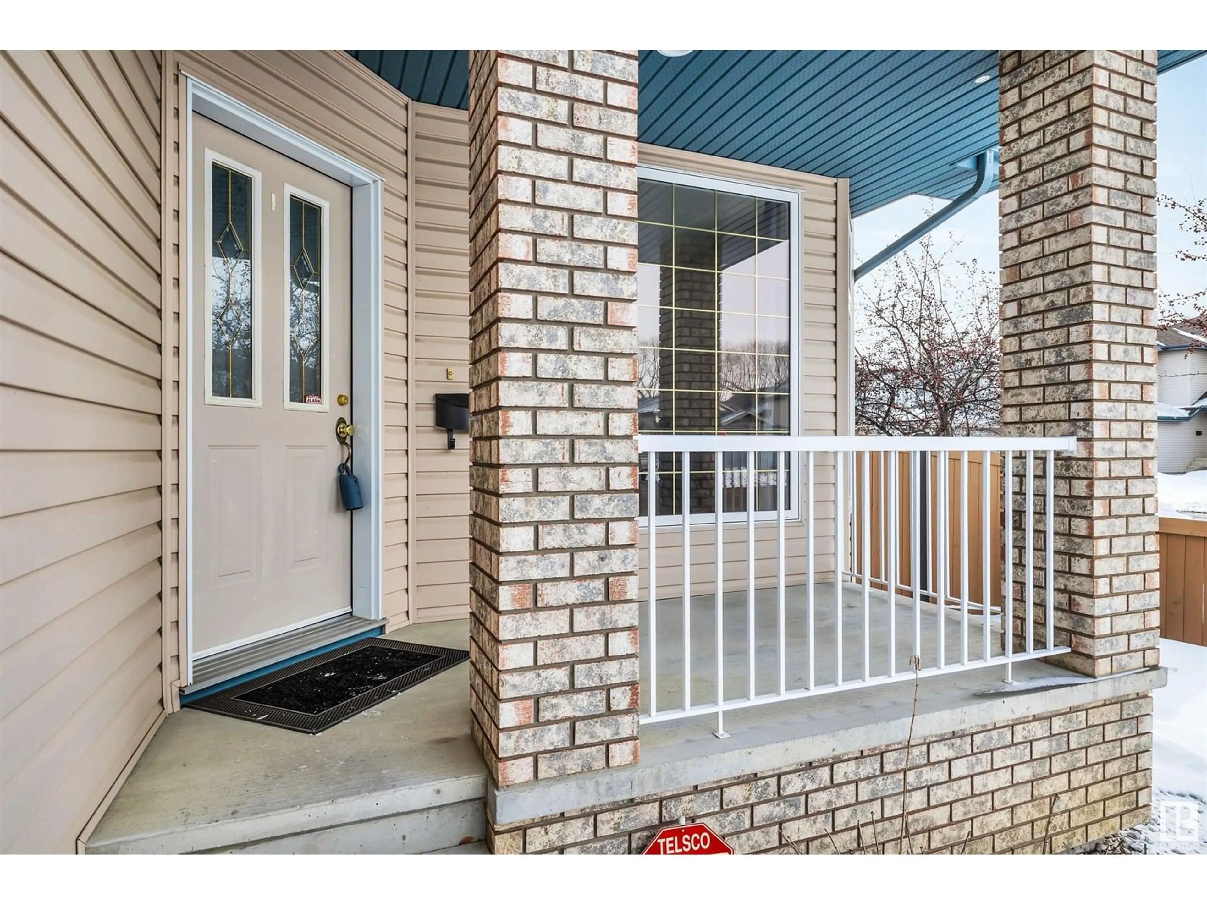 Indoor entryway for 95 NAPLES WY, St. Albert Alberta T8N7G2