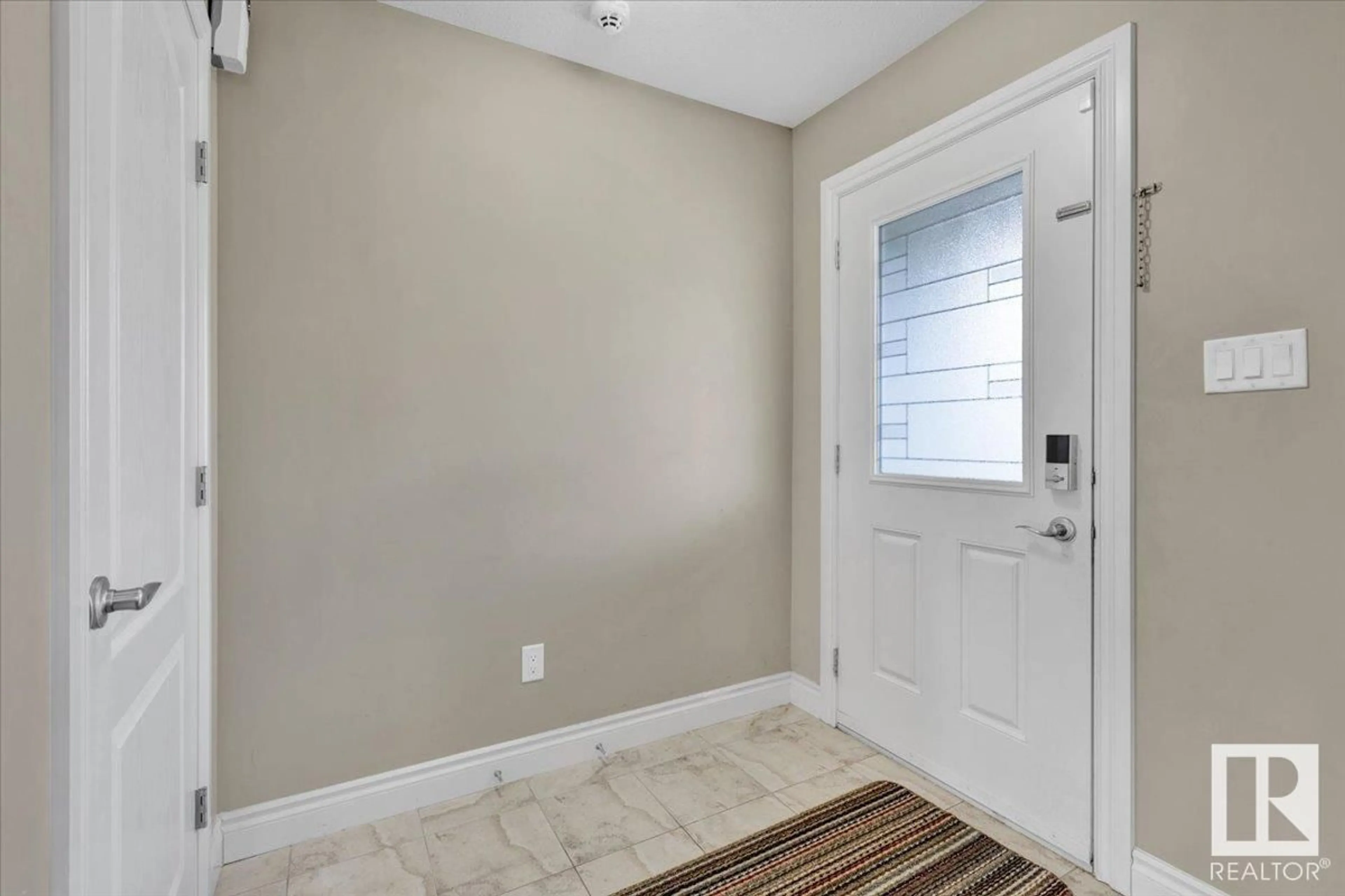 Indoor entryway for 16908 120 ST NW, Edmonton Alberta T5X0H6