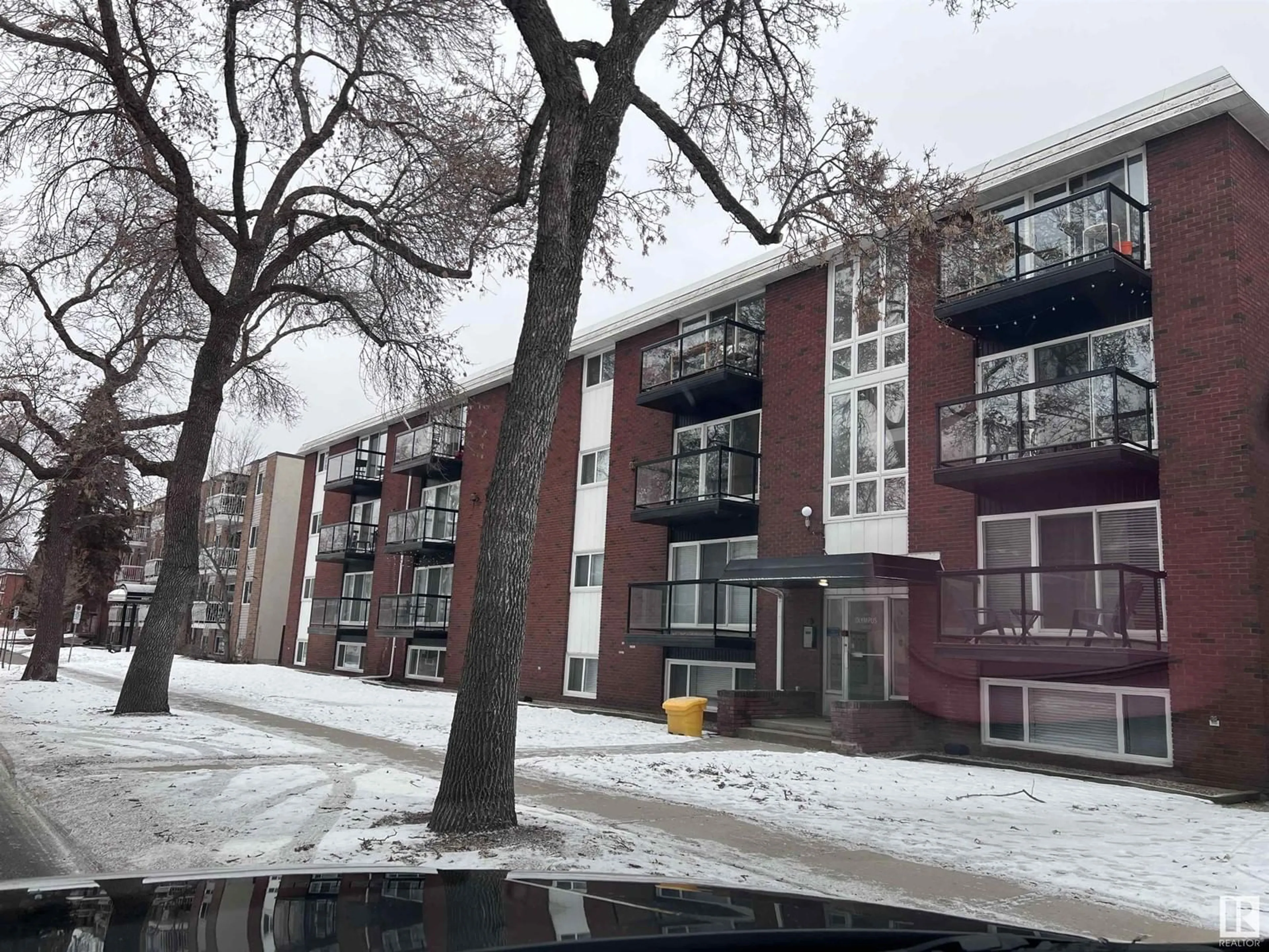 Blurry image for #404 - 10625 83 AV, Edmonton Alberta T6E2E3
