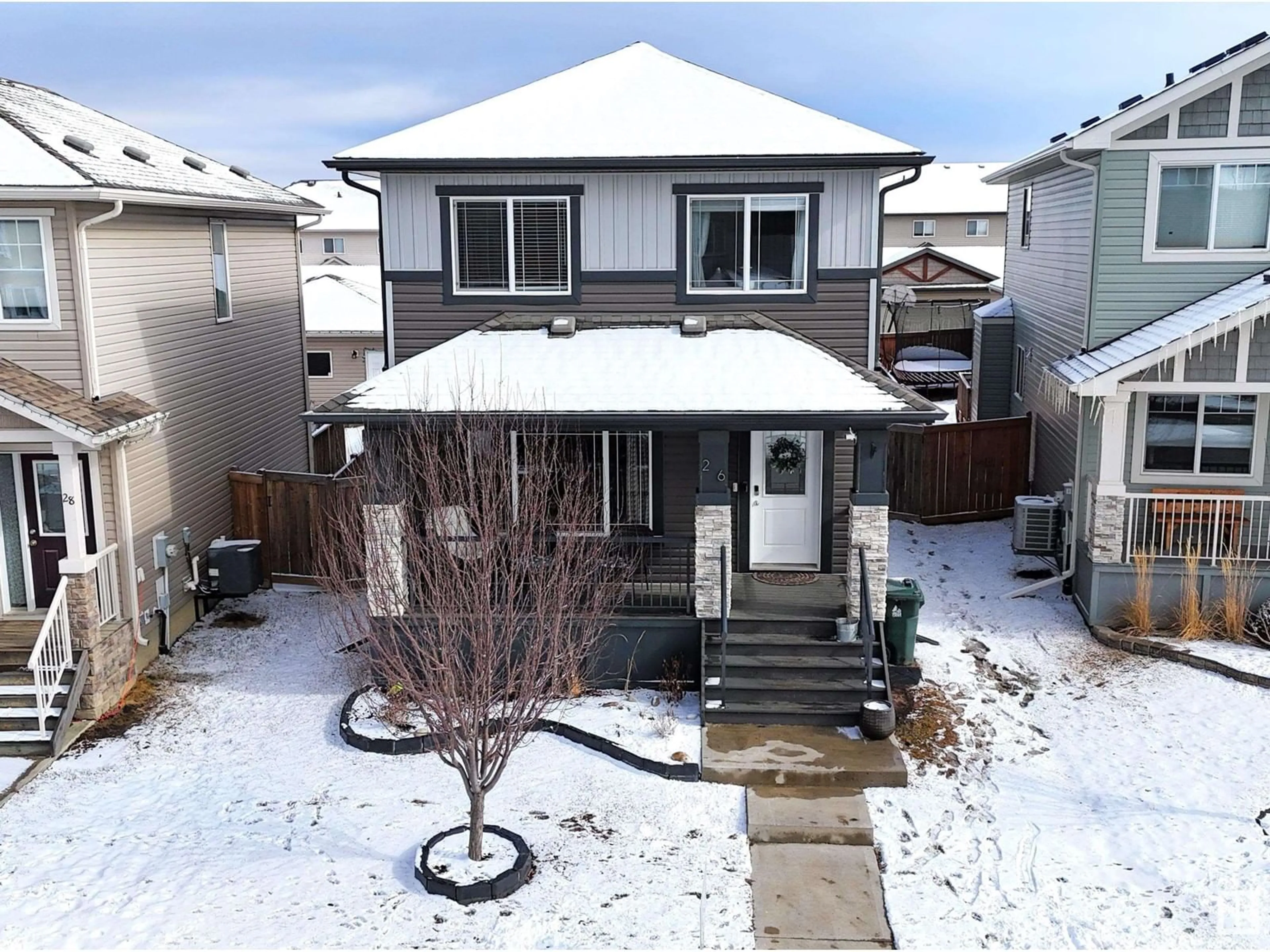 A pic from outside/outdoor area/front of a property/back of a property/a pic from drone, street for 26 HOPE CM, Spruce Grove Alberta T7X0X3