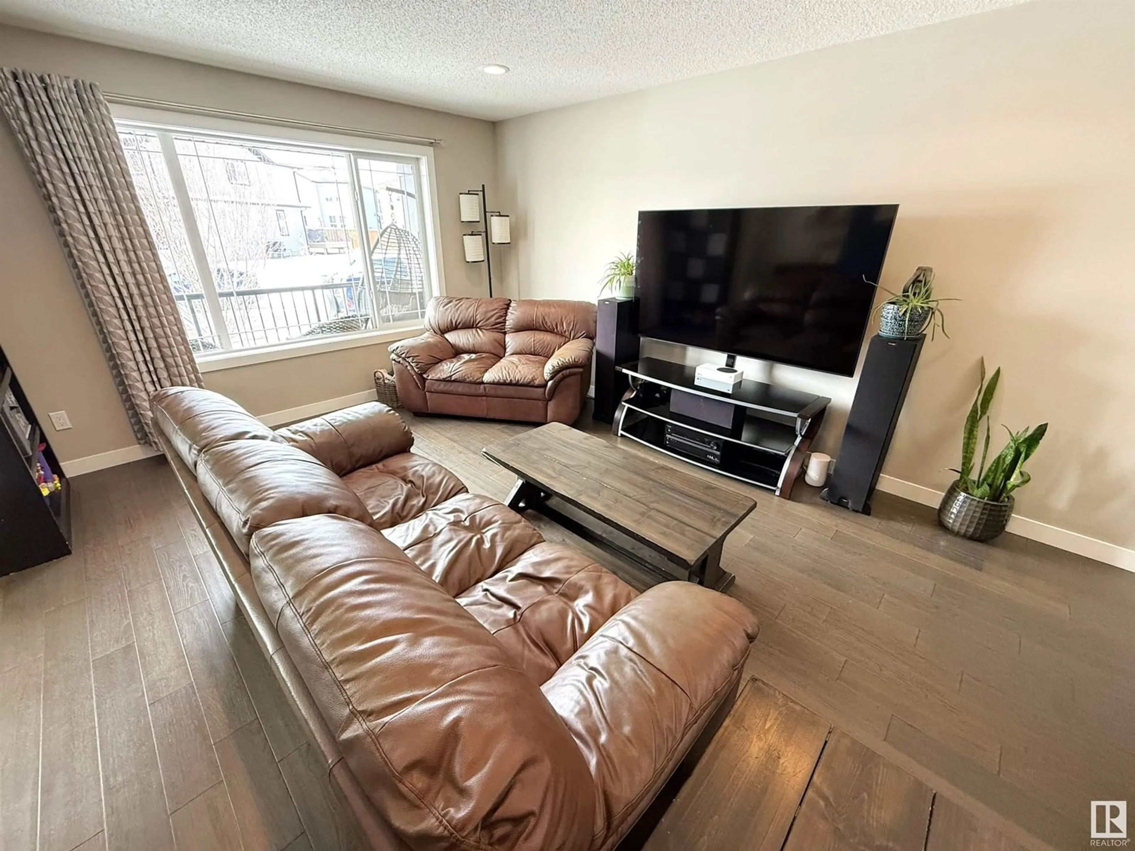 Living room with furniture, unknown for 26 HOPE CM, Spruce Grove Alberta T7X0X3