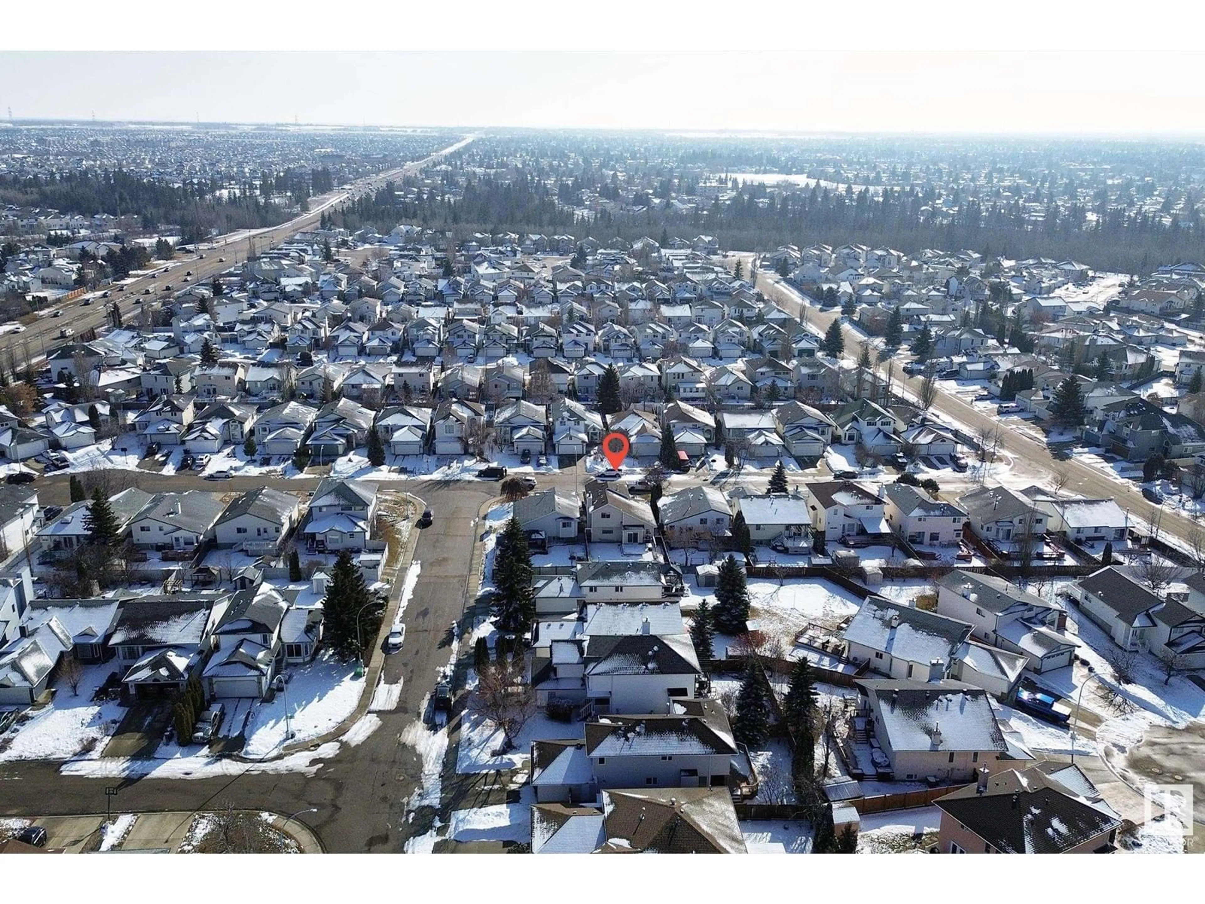 A pic from outside/outdoor area/front of a property/back of a property/a pic from drone, street for 1217 KANE WD NW NW, Edmonton Alberta T6L6T7