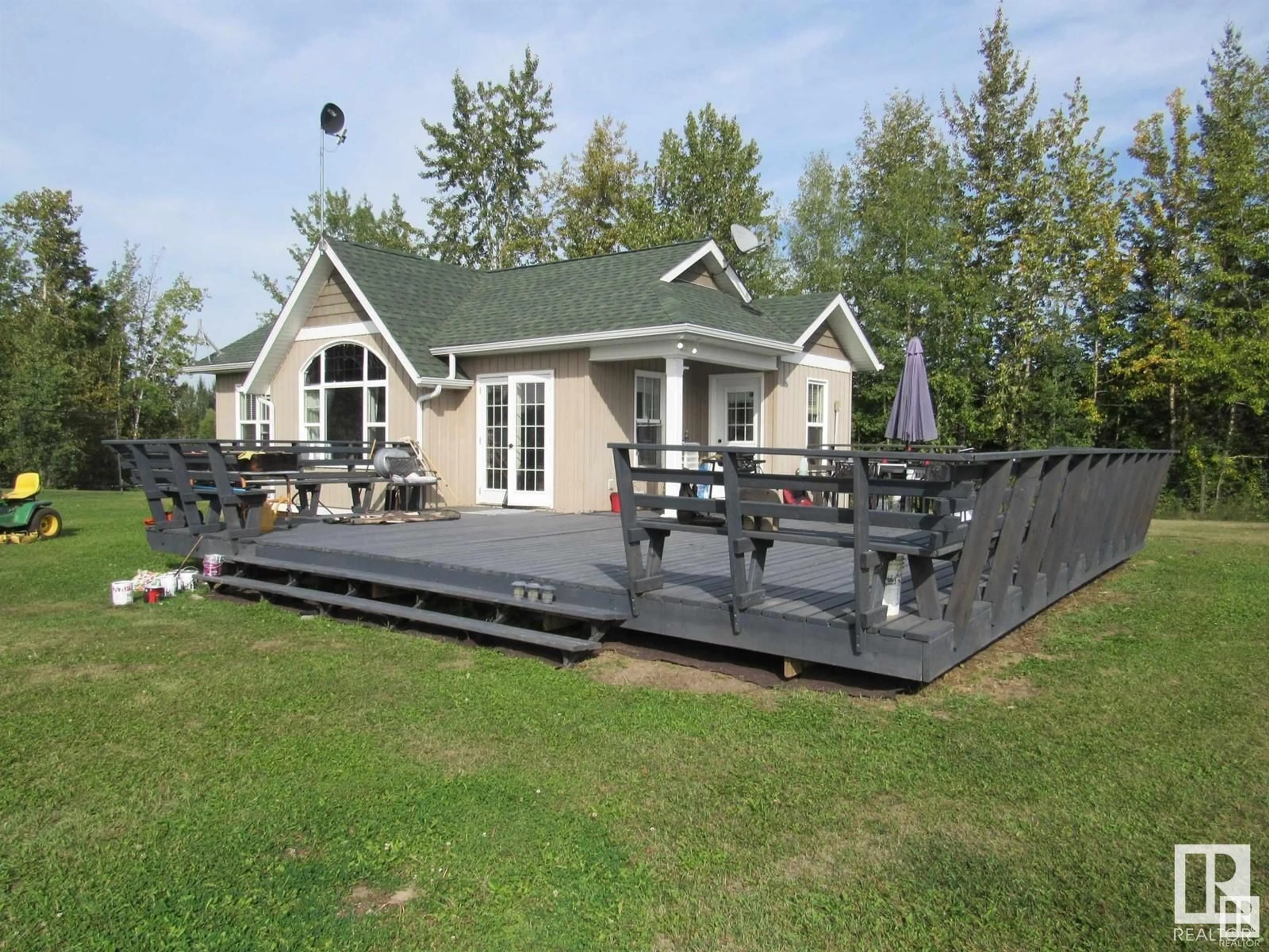 Patio, unknown for 64108 Rge Rd 11, Rural Westlock County Alberta T0G0Y0