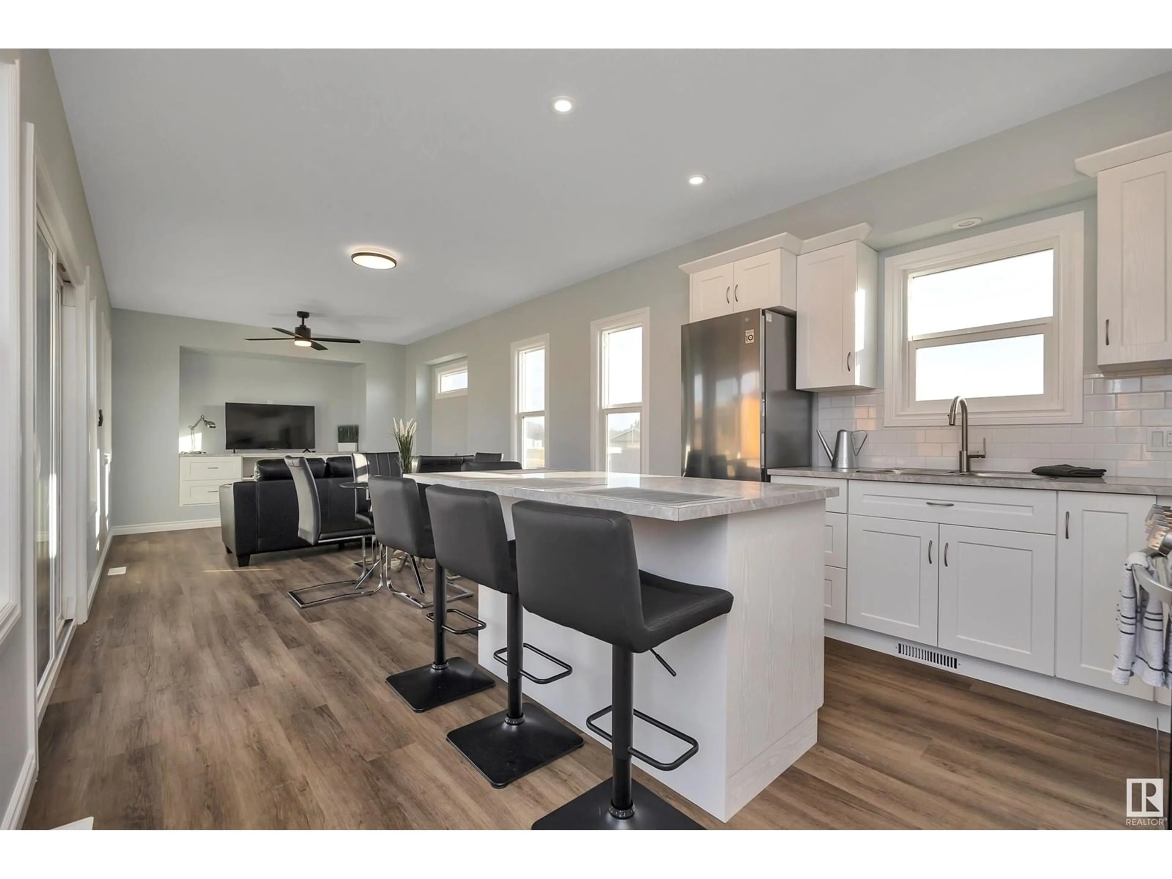 Open concept kitchen, unknown for 505 454029 RGE RD 11, Rural Wetaskiwin County Alberta T0C2V0
