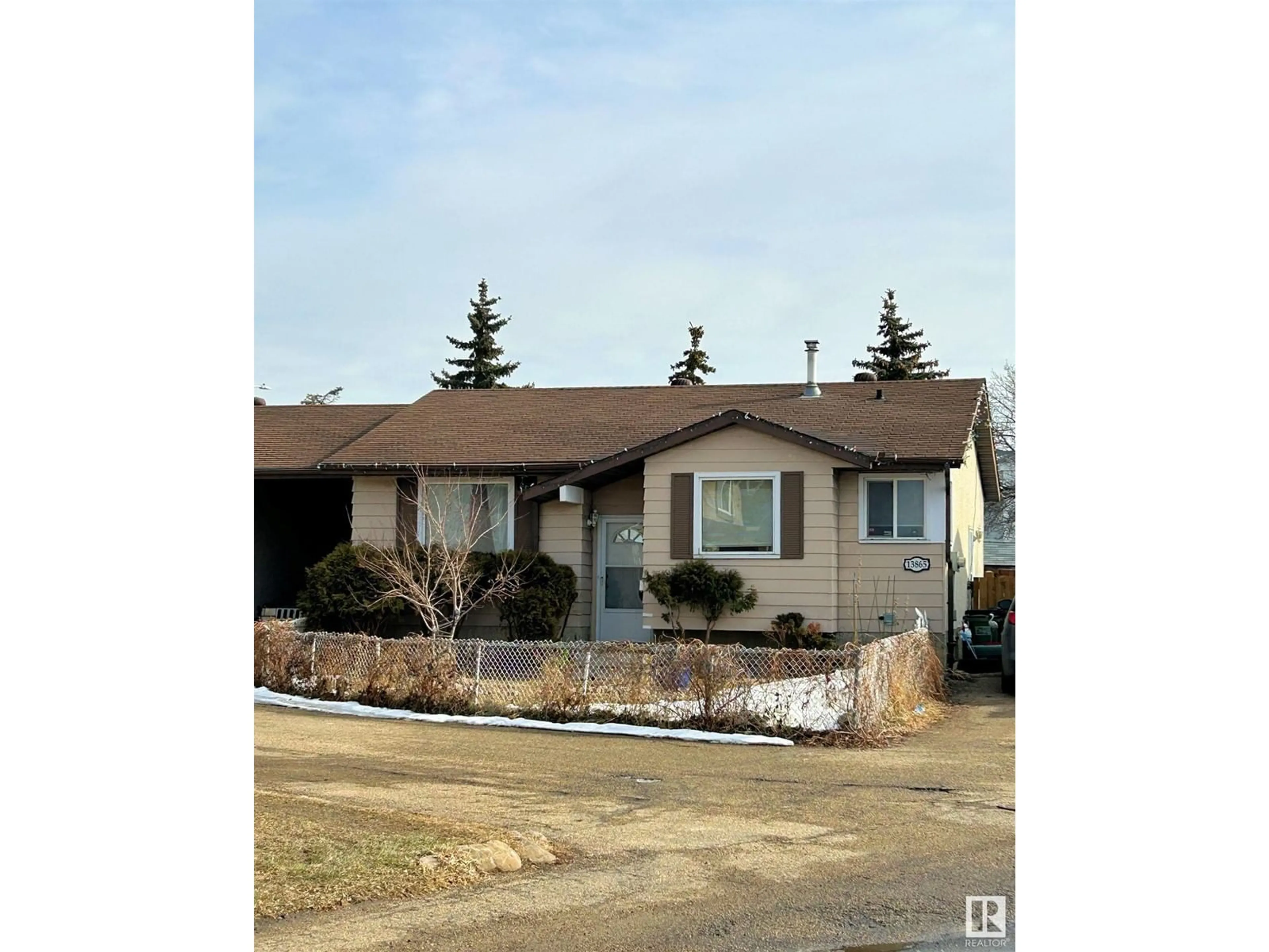 Unknown for 13865 114 ST NW, Edmonton Alberta T5X4A1