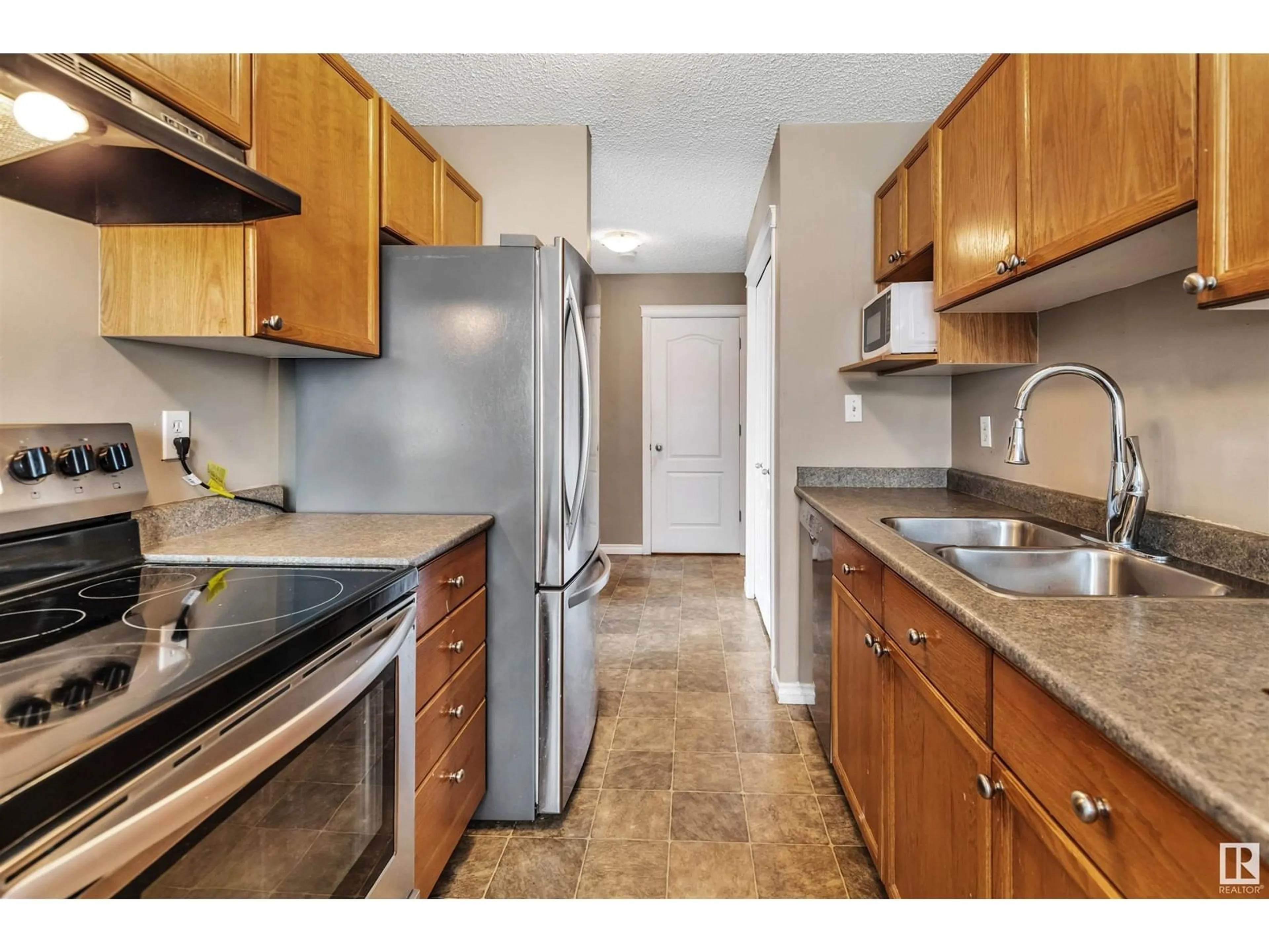 Standard kitchen, unknown for #6 4616 47 ST, Leduc Alberta T9E4P1