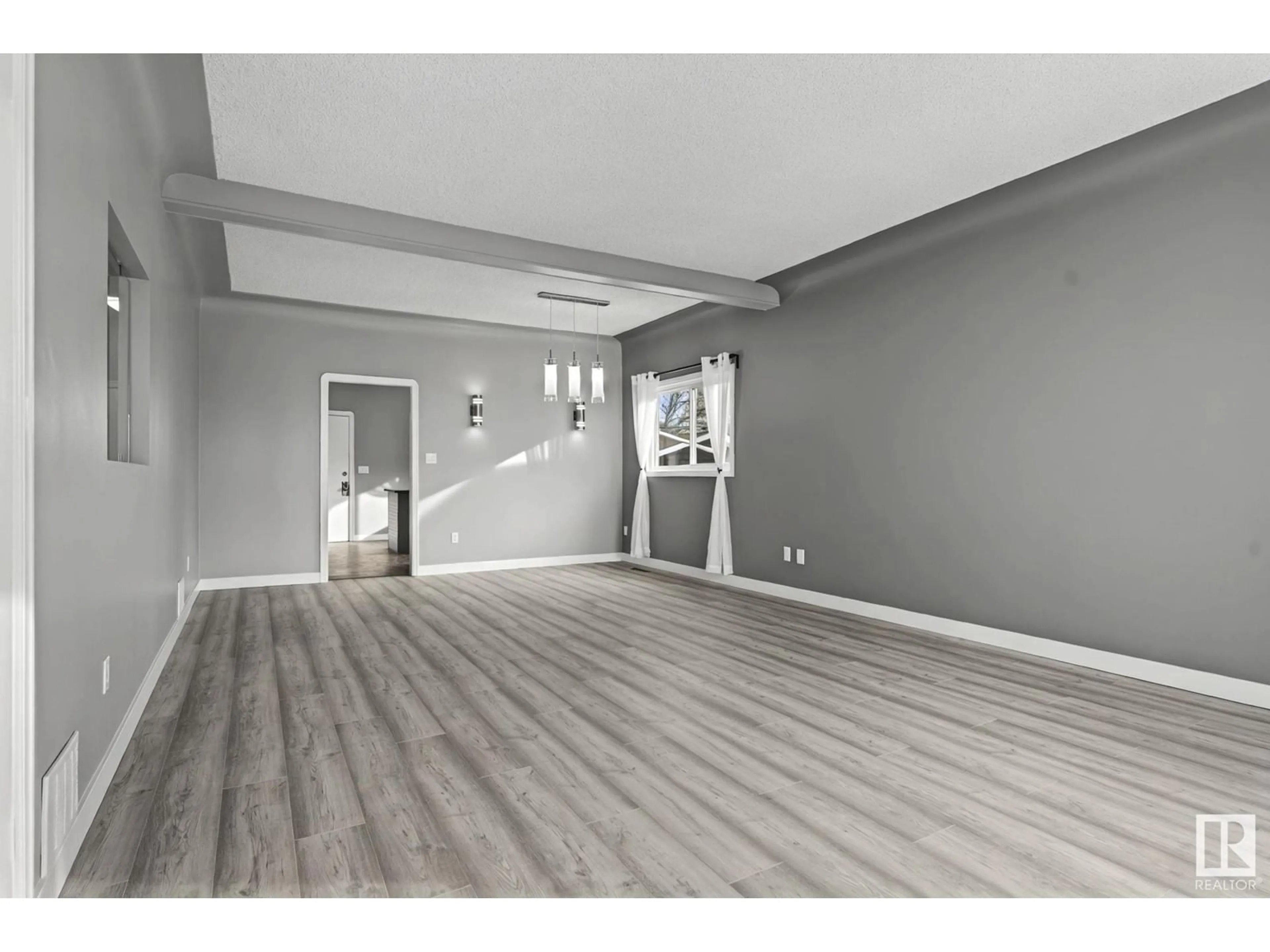 A pic of a room for 7204 78 AV NW, Edmonton Alberta T6B0B9