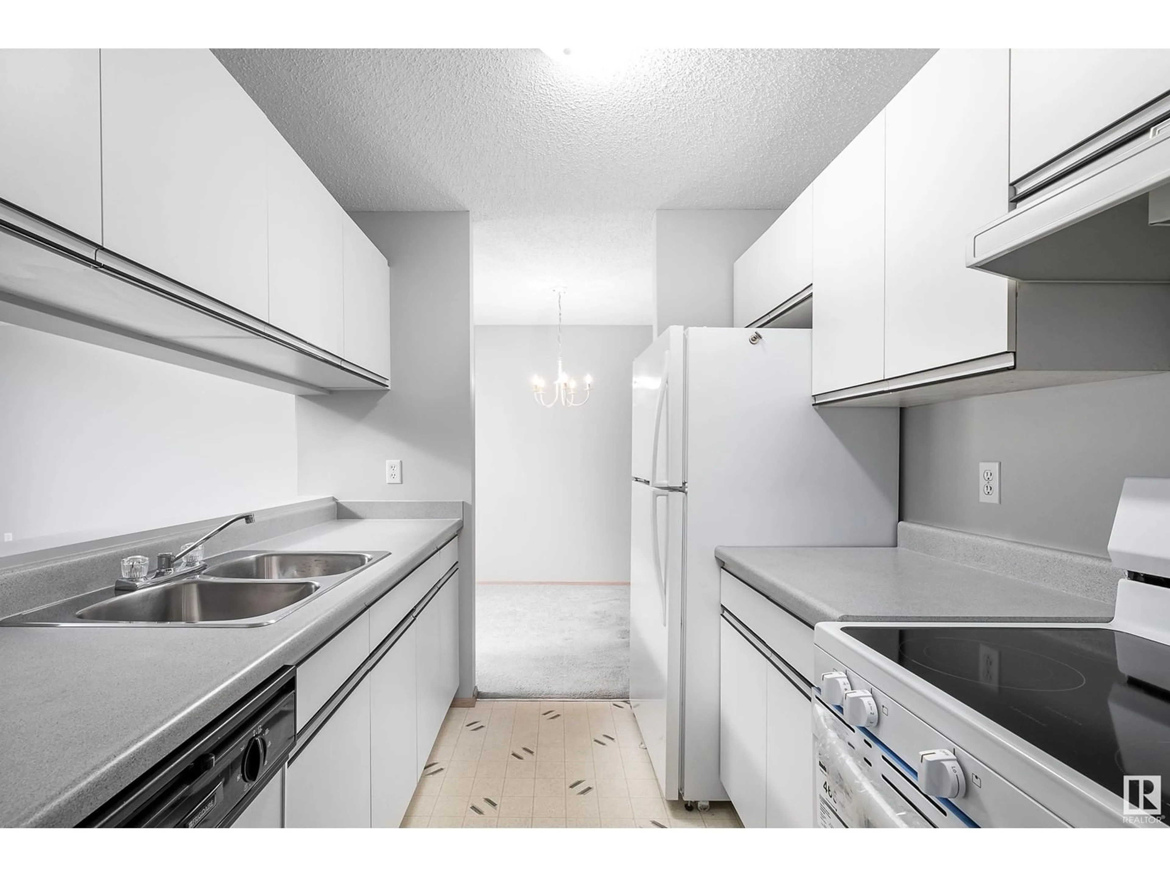 Standard kitchen, unknown for 320 - 2508 50 ST, Edmonton Alberta T6L6X9