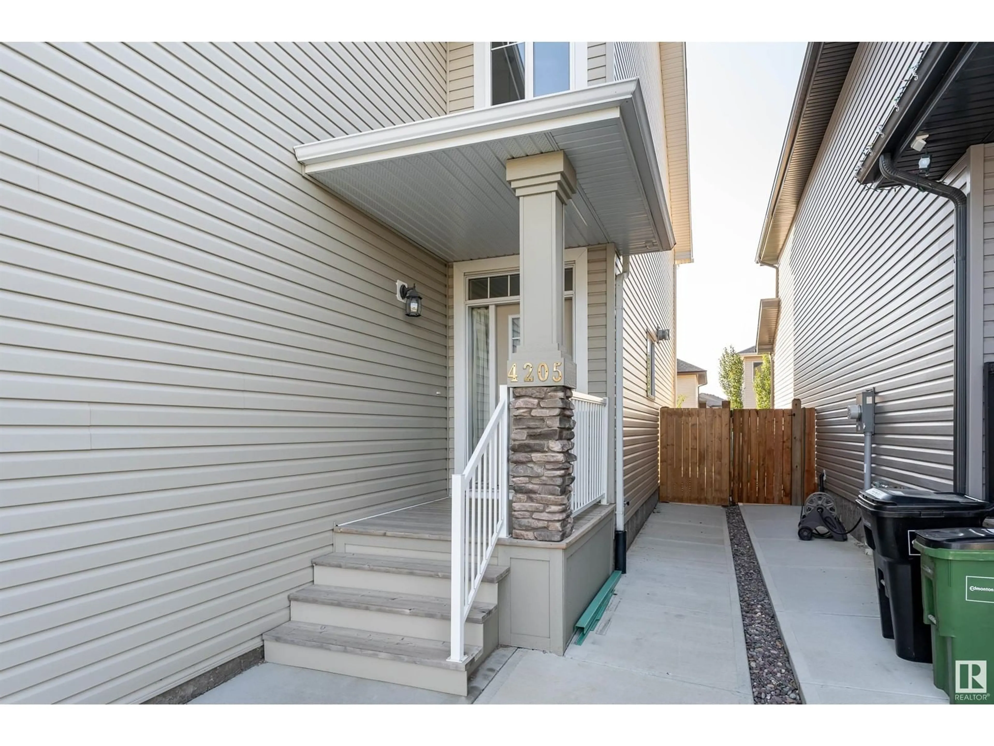 Unknown for 4205 171A AV, Edmonton Alberta T5Y0Z4