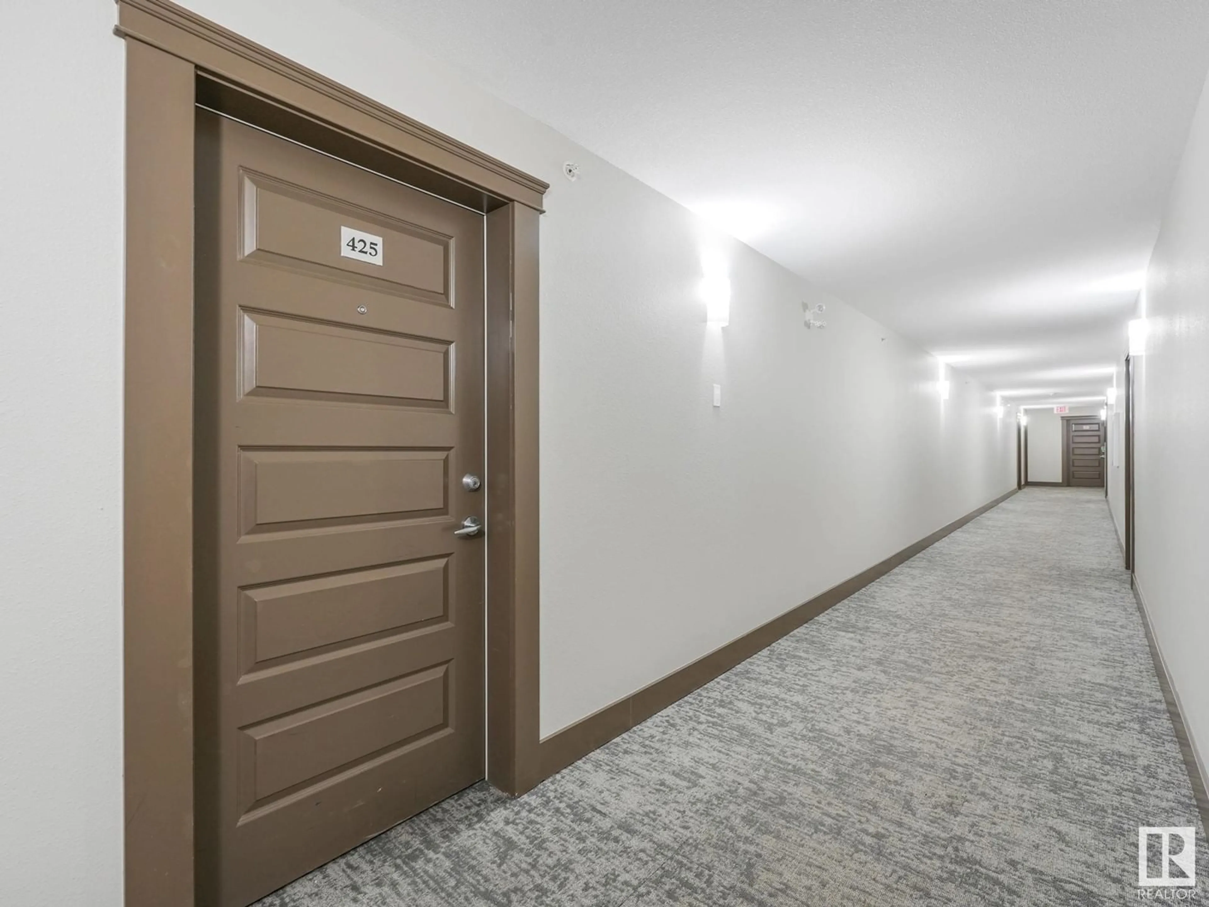 Indoor foyer for 11603 SW - 425 ELLERSLIE RD, Edmonton Alberta T6W0J3