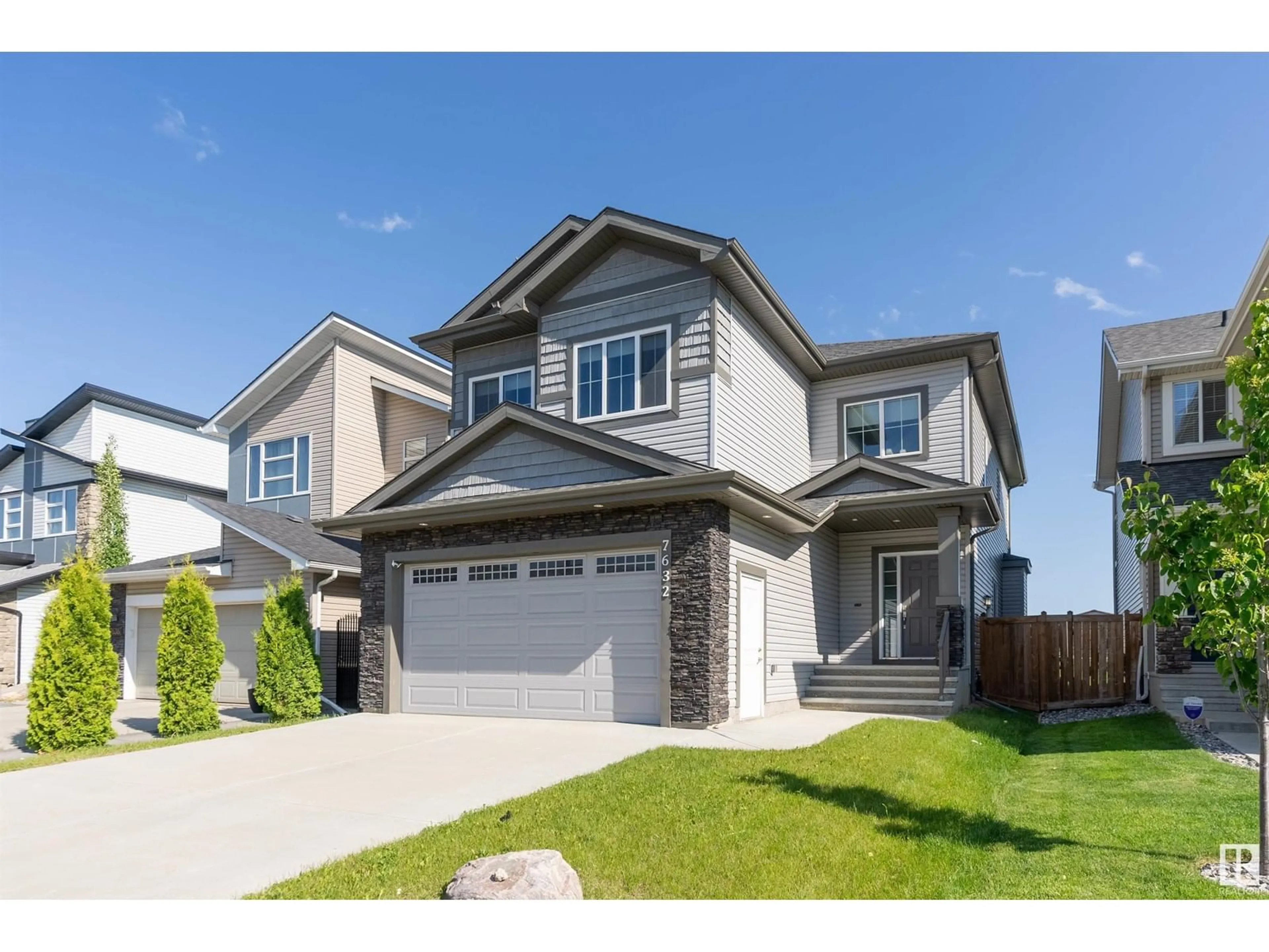 Home with vinyl exterior material, street for 7632 182 AV, Edmonton Alberta T5Z0M1