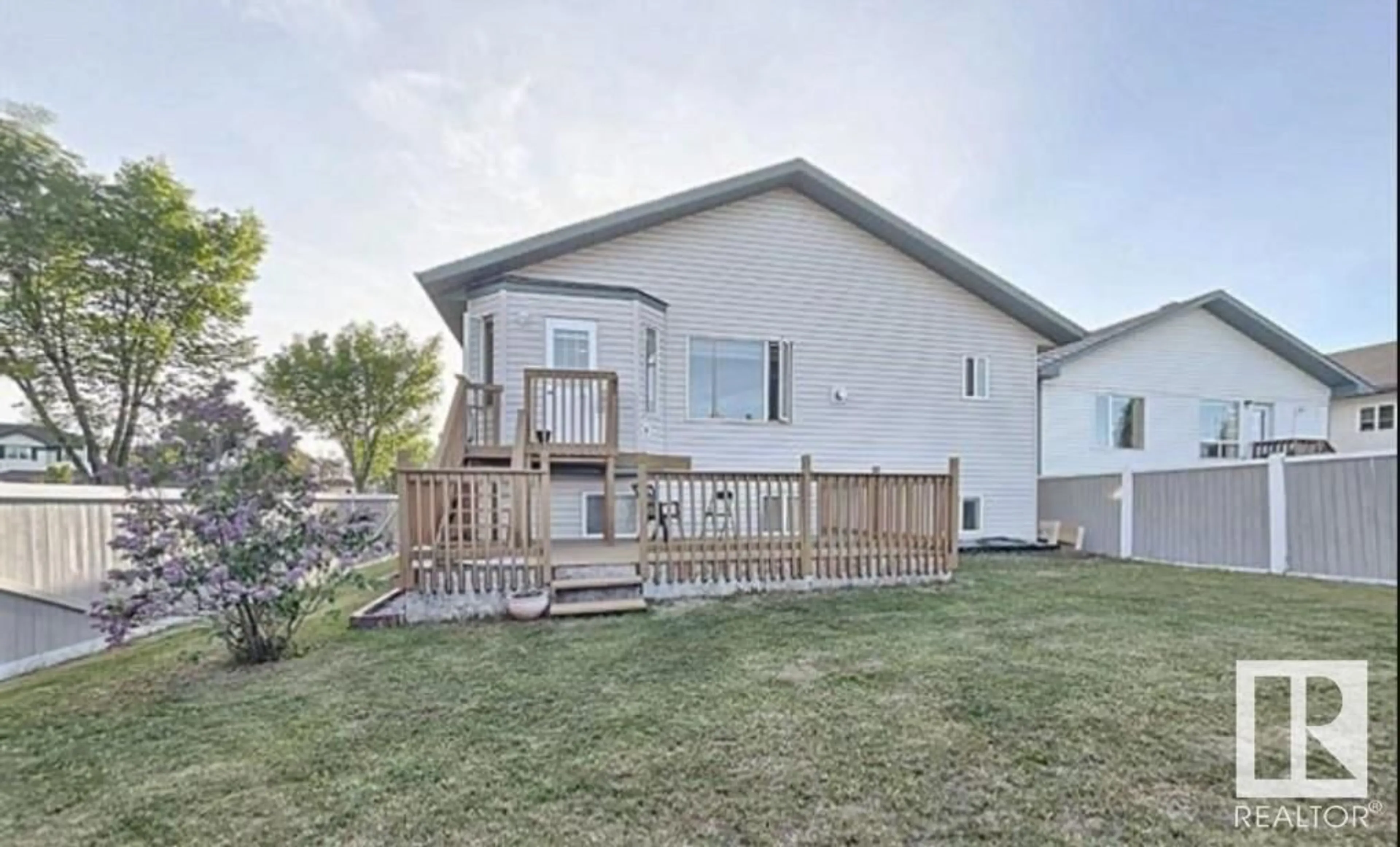 Patio, water/lake/river/ocean view for 2204 KAUFMAN WY NW, Edmonton Alberta T6L7E2